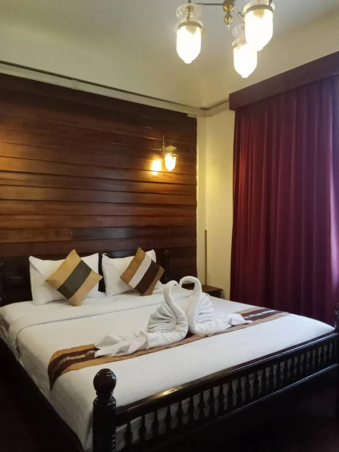 Bed in Rustic Guest House Bed in Rustic Guest House