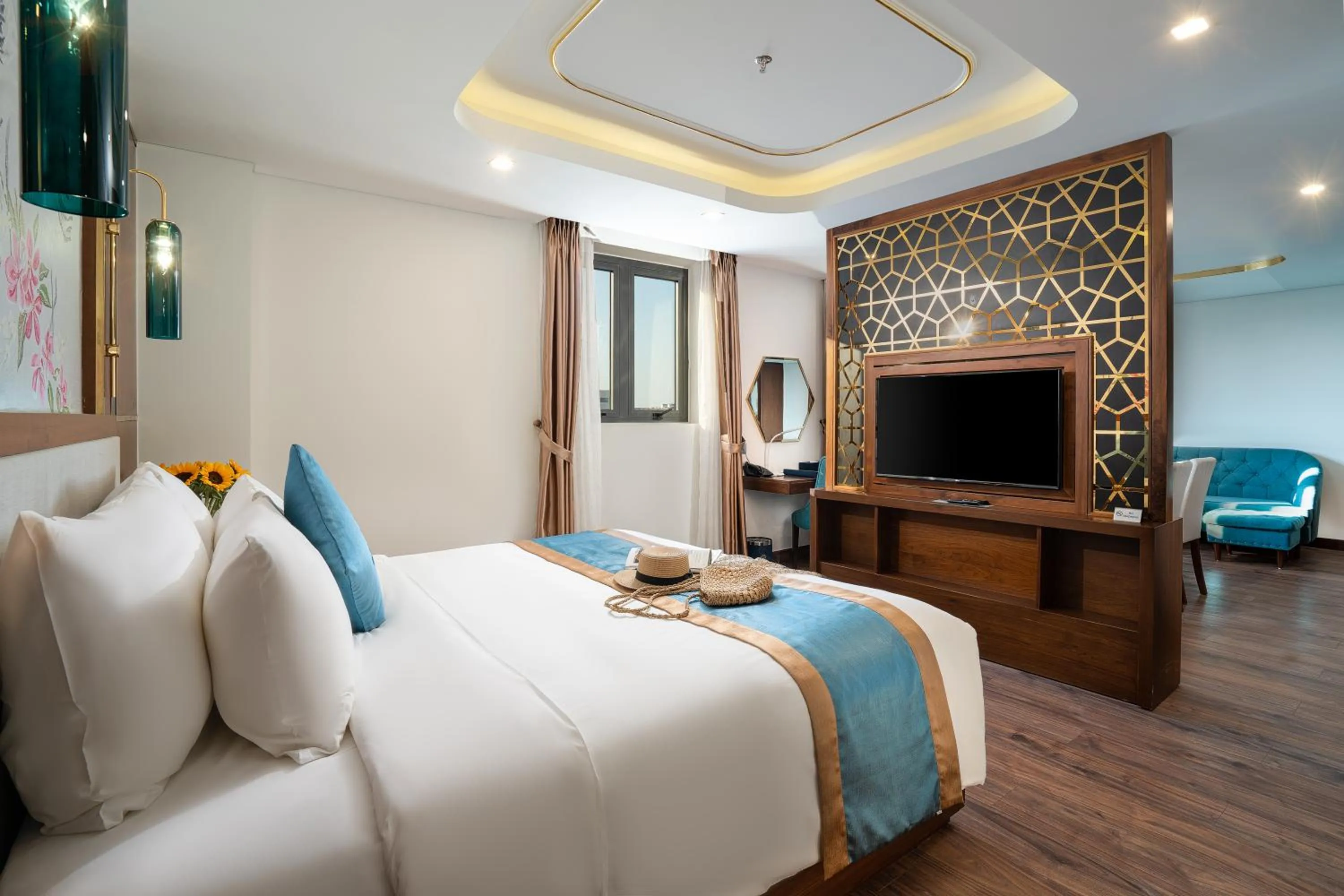 TV and multimedia, Bed in CN Palace Boutique Hotel & Spa