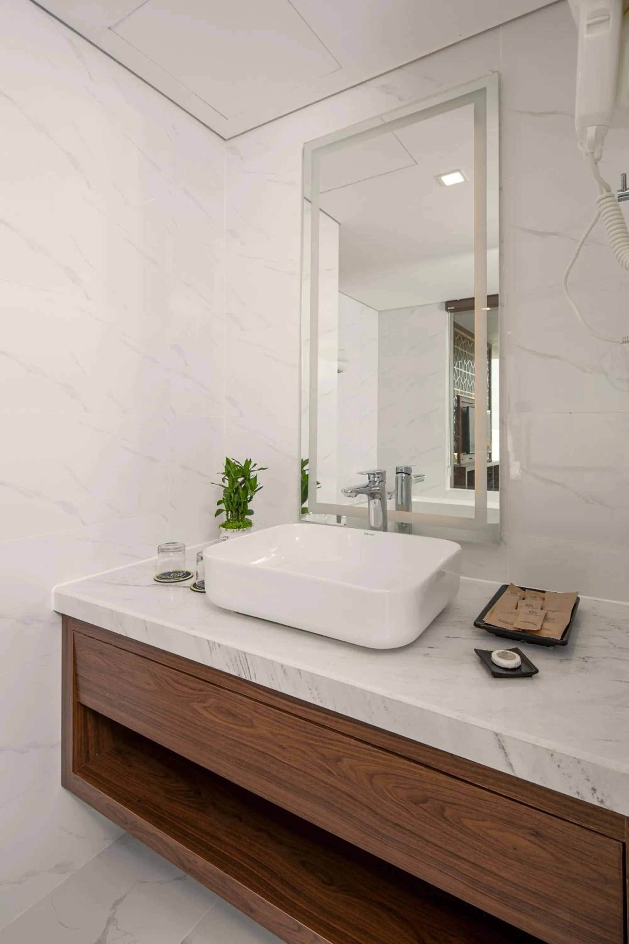 Toilet in CN Palace Boutique Hotel & Spa