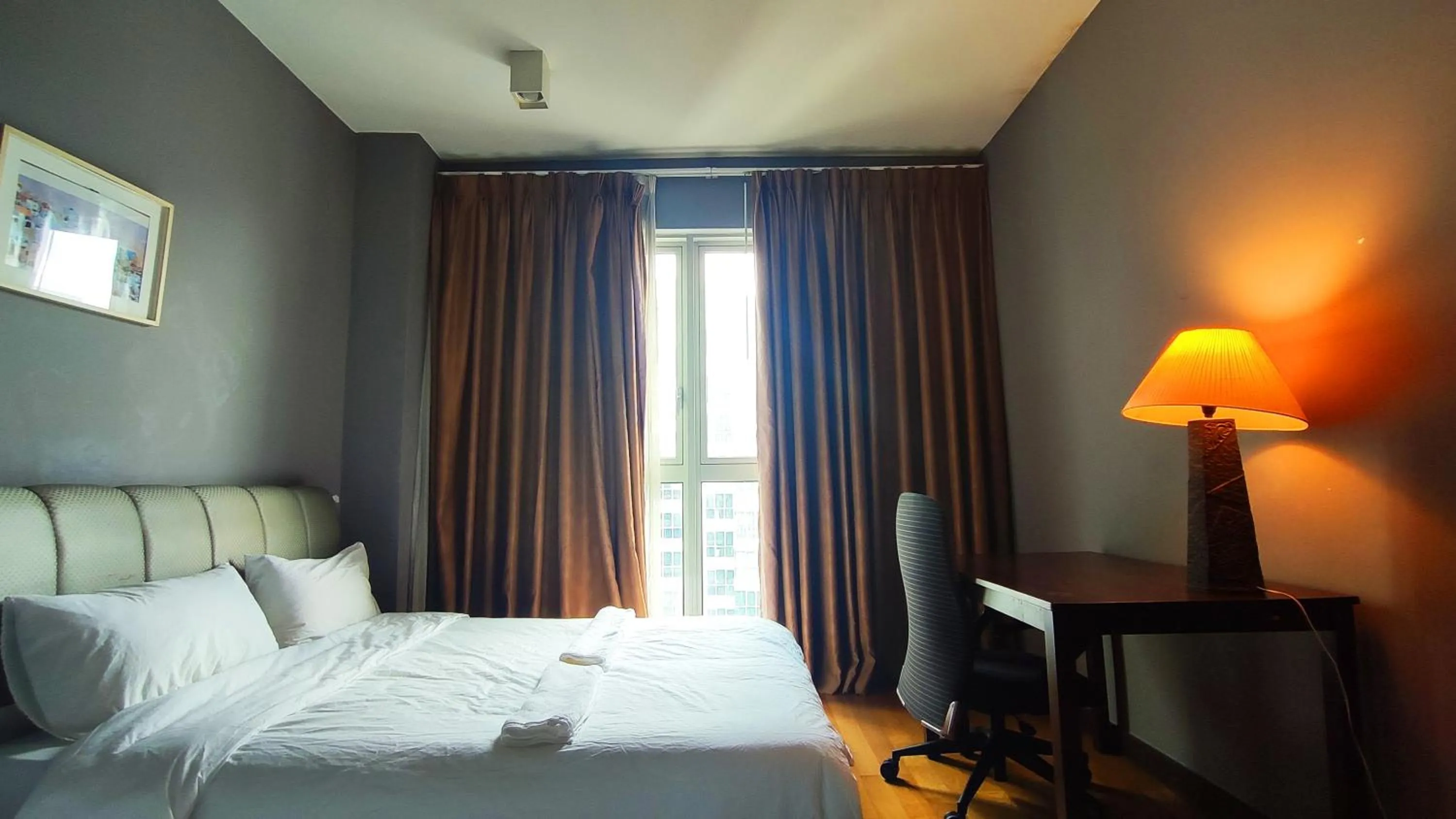 Bed in Penthouse on 34 - The Highest Unit and Best Views in Regalia & Private Rooftop Terrace