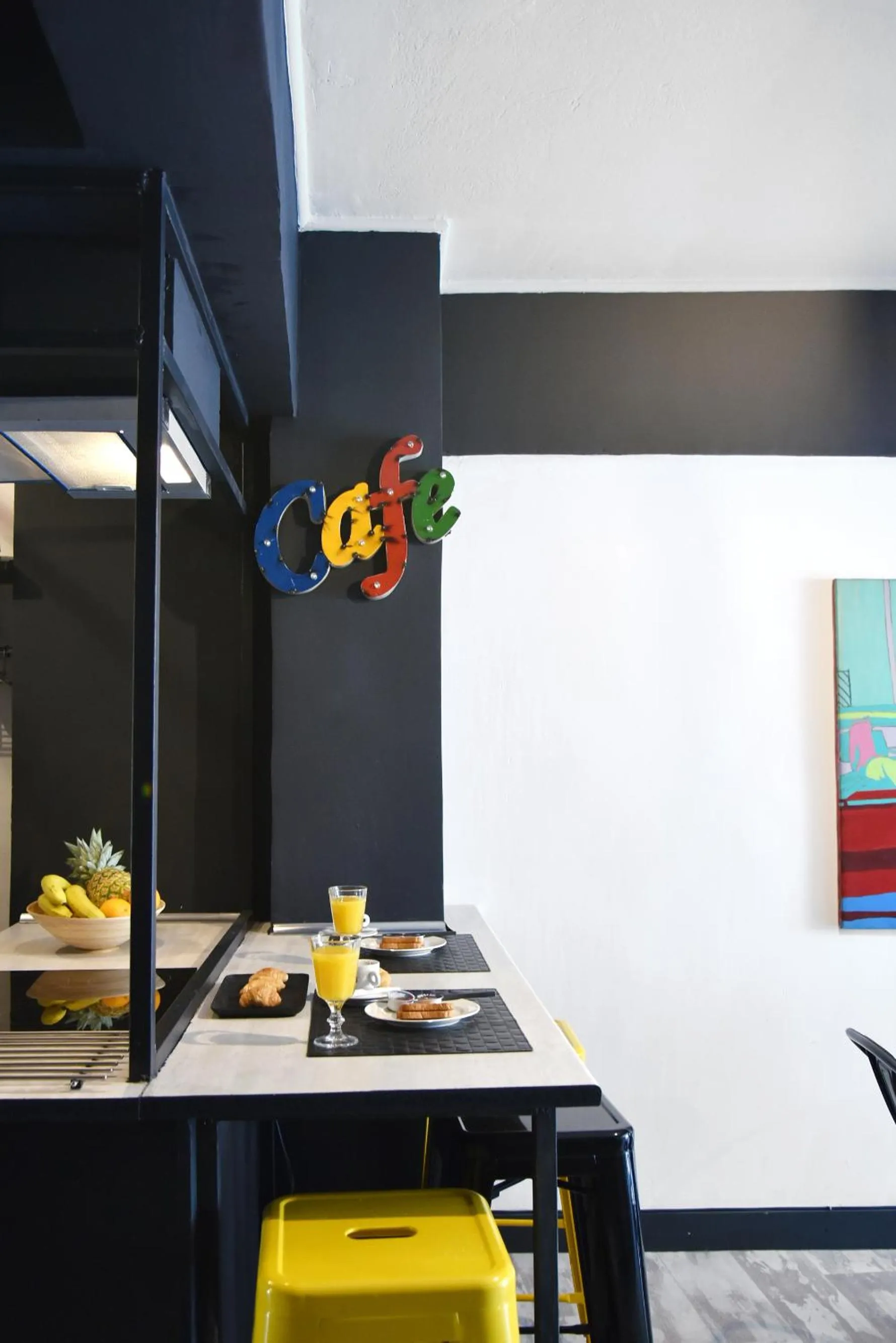 Home Plus Psirri Apartment