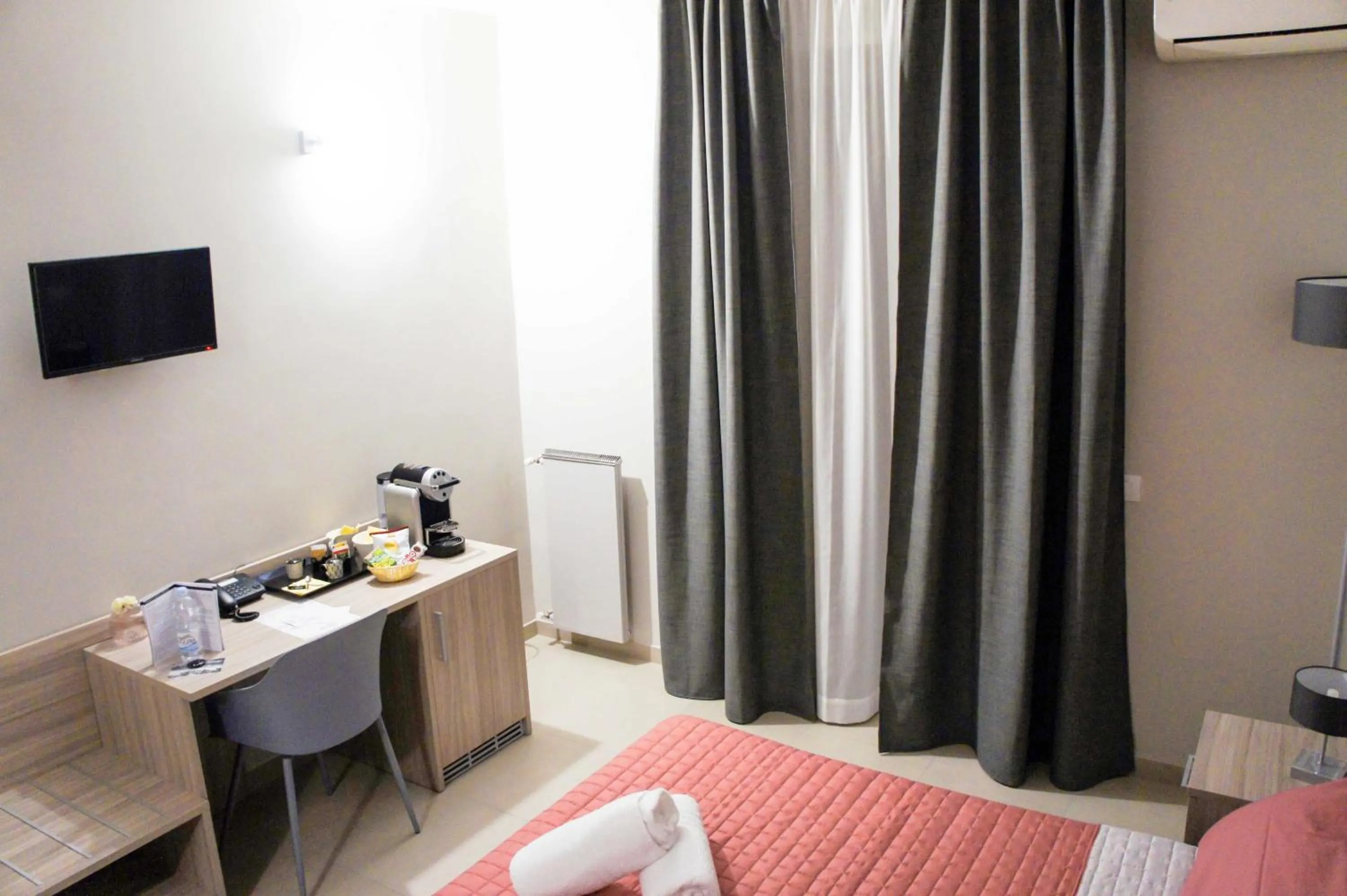 Bed in Albergo D'Onofrio