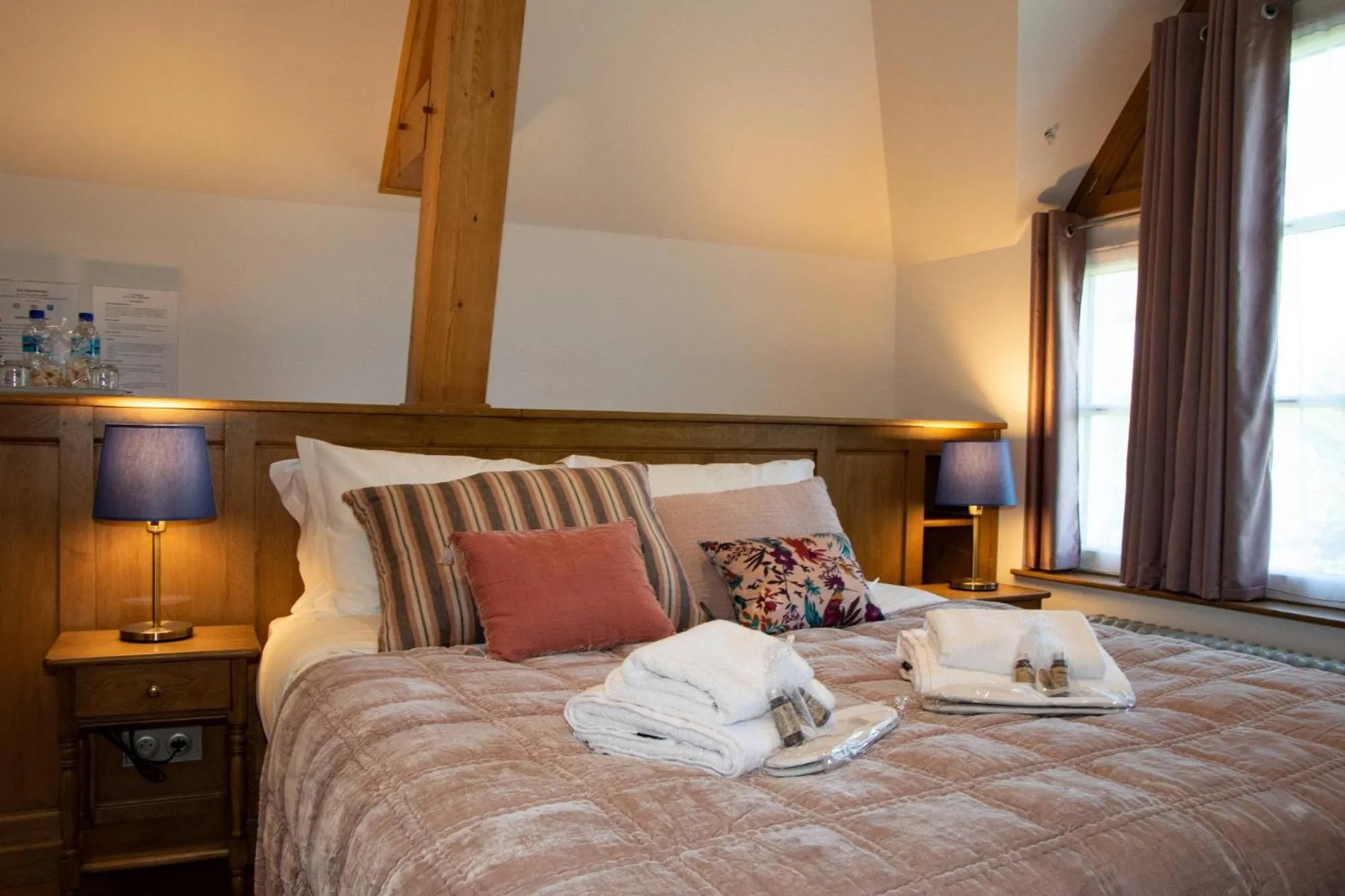 Bed in LA CHARMERAIE