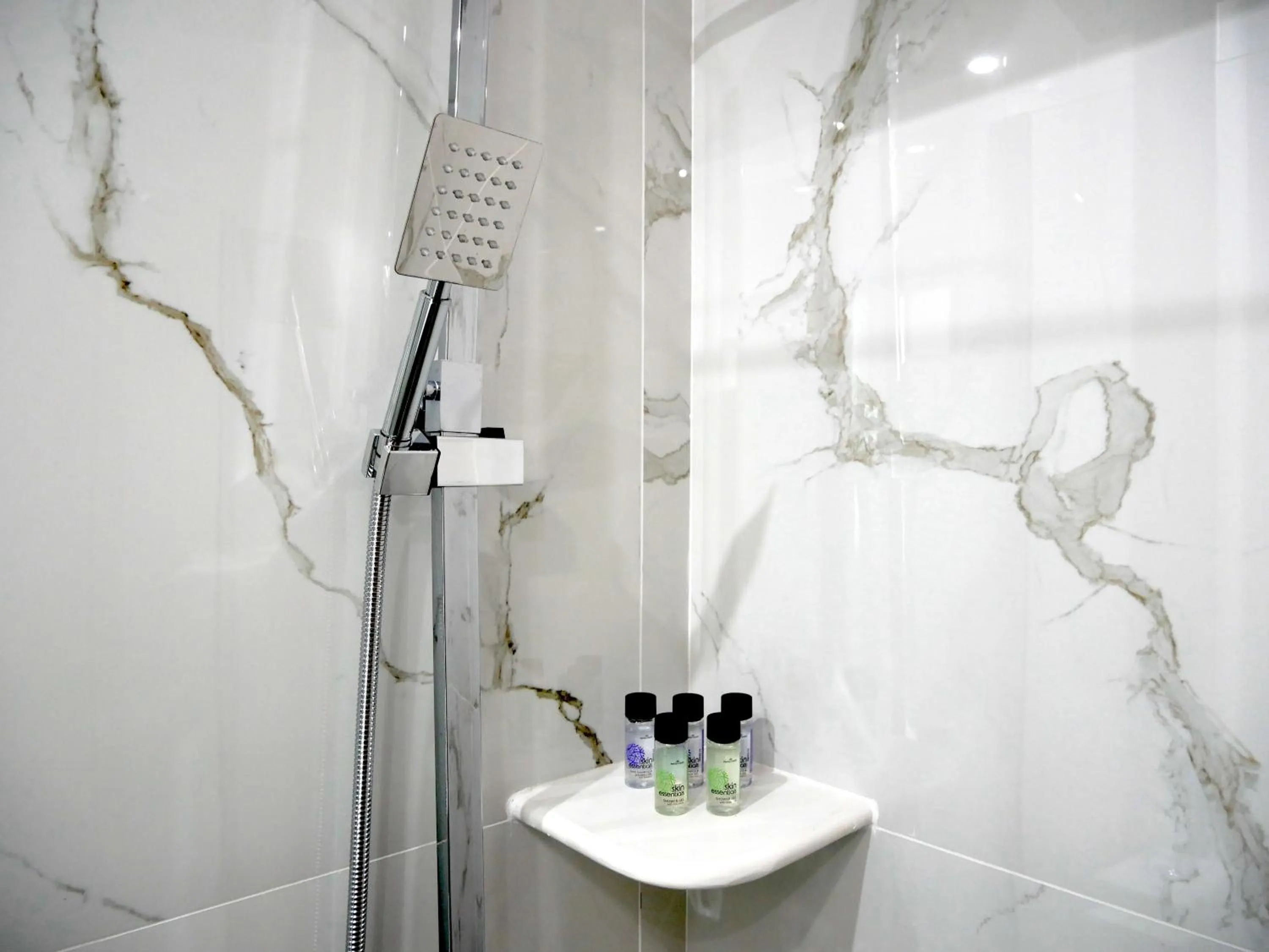 Bathroom in Sandra's Studios