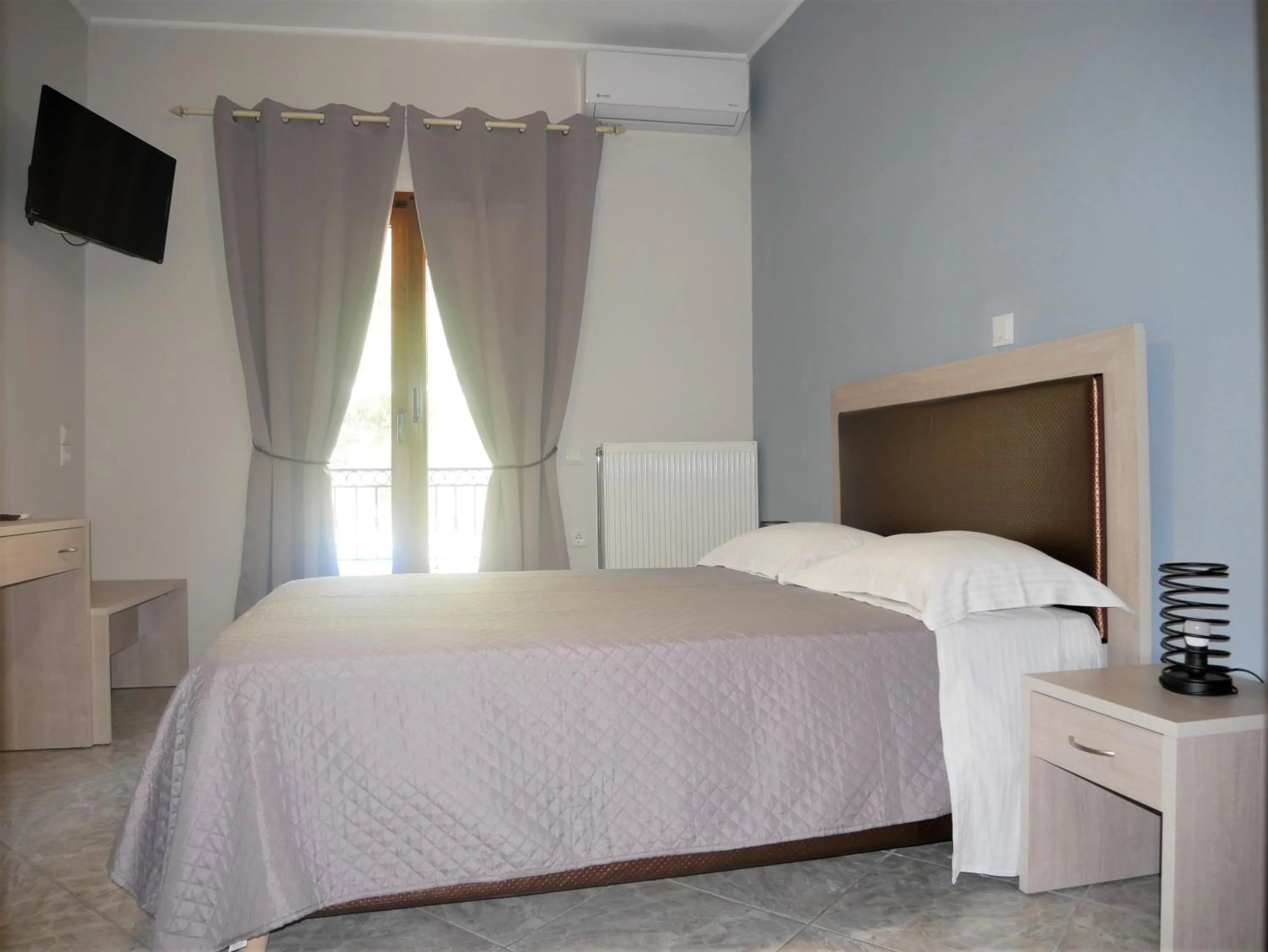 Bedroom, Bed in Sandra's Studios