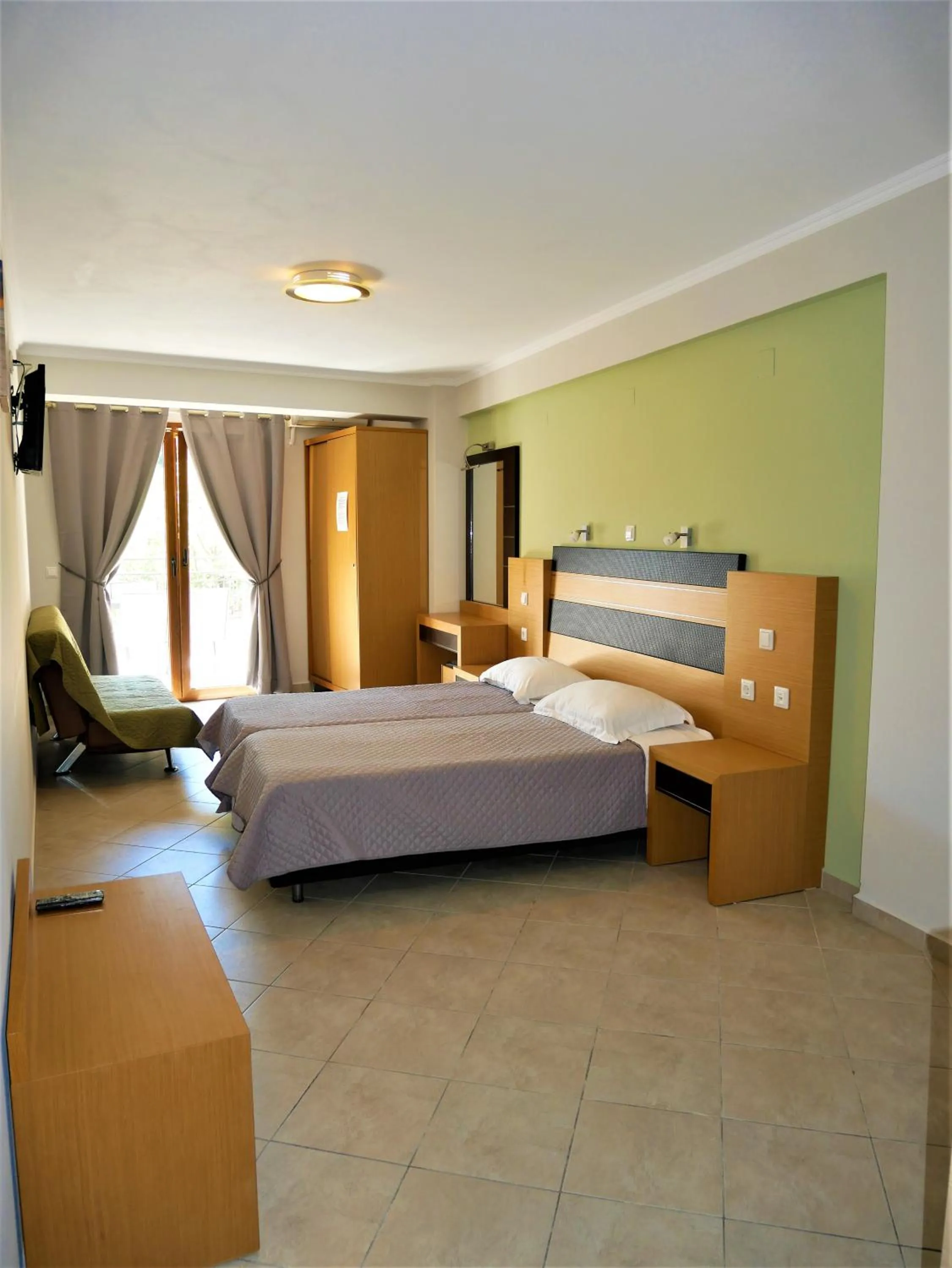 Bedroom, Bed in Sandra's Studios