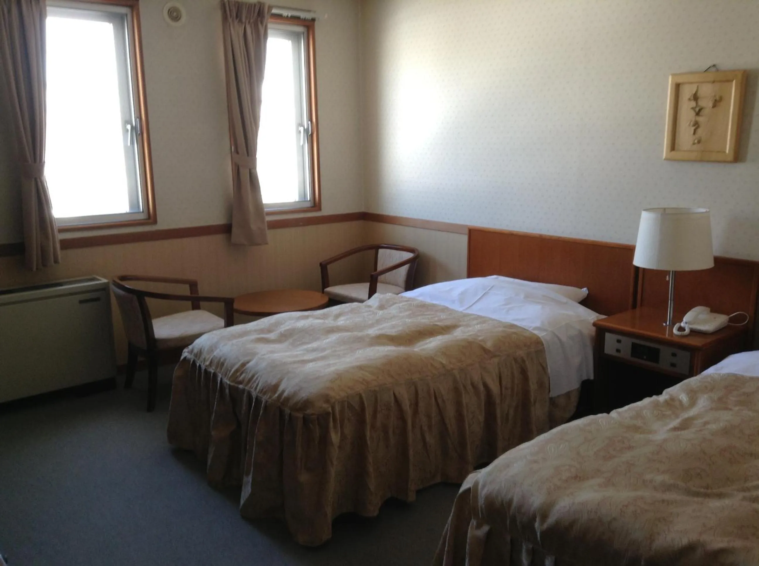 Photo of the whole room, Bed in Happokan