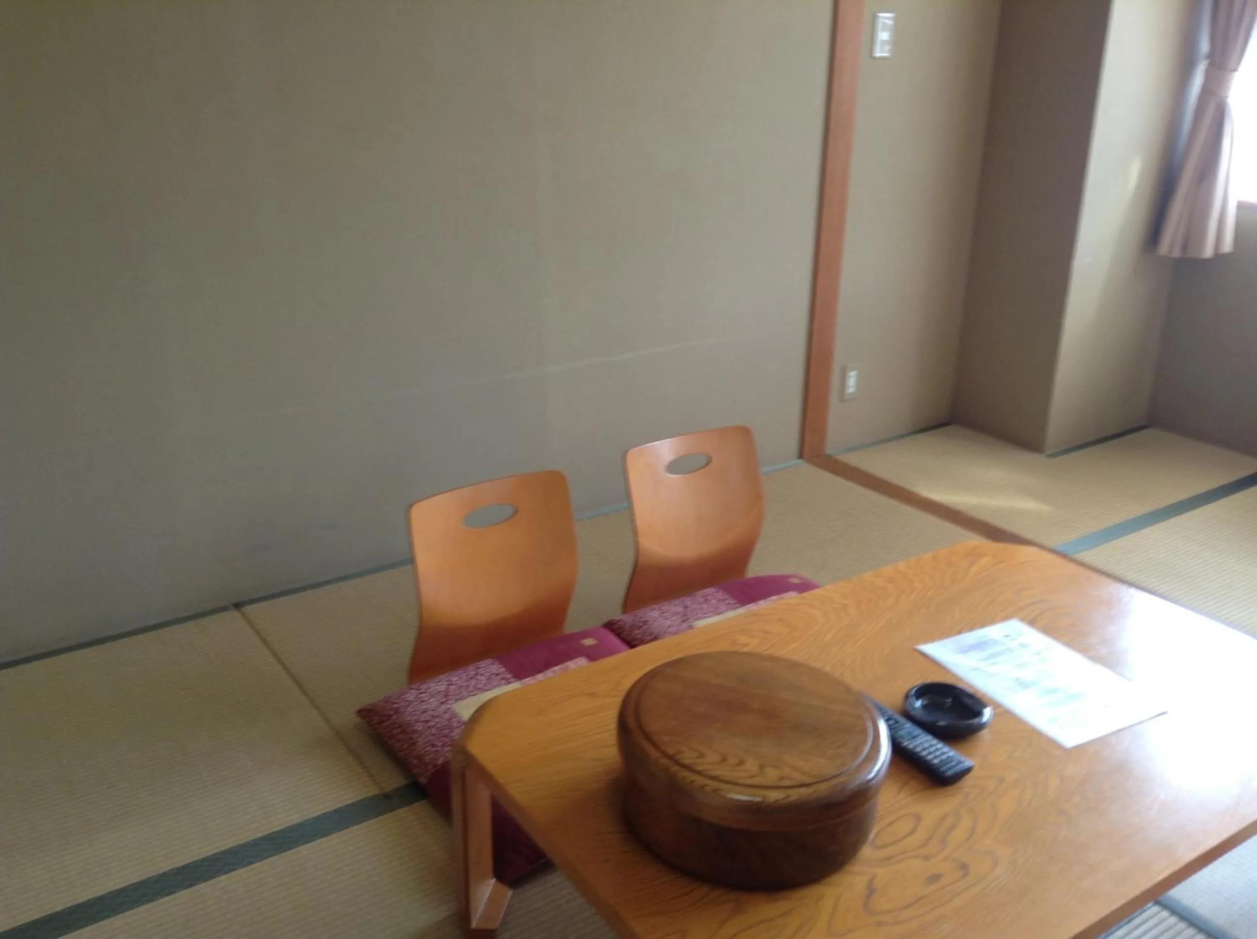 Photo of the whole room in Happokan