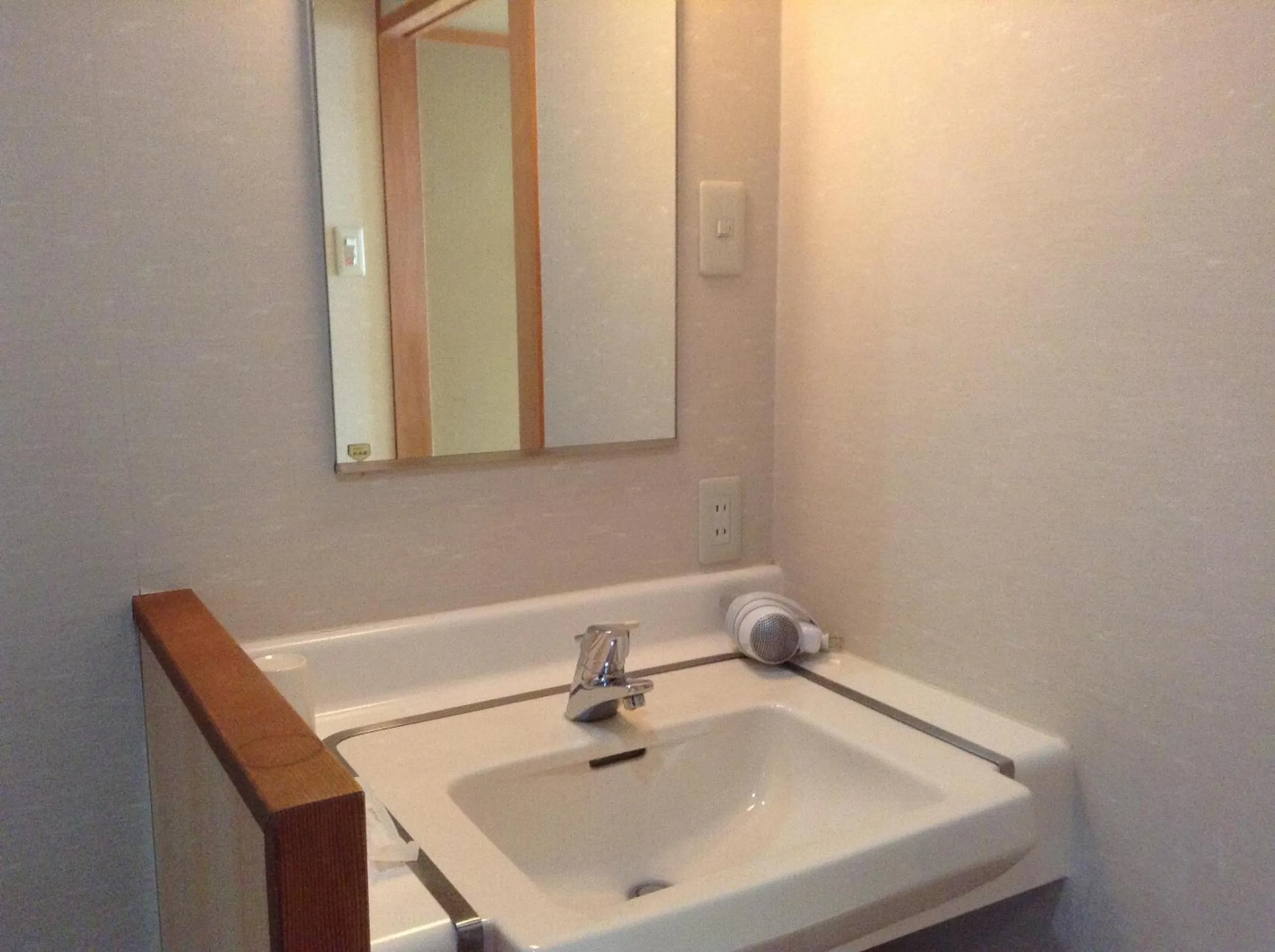 Photo of the whole room in Happokan