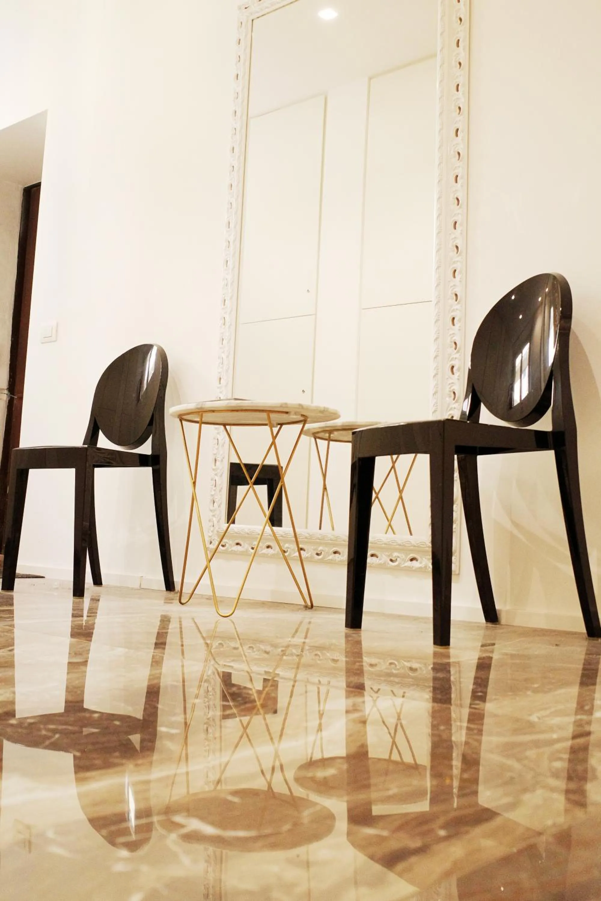 Facade/entrance in PORTA NUOVA SUITES