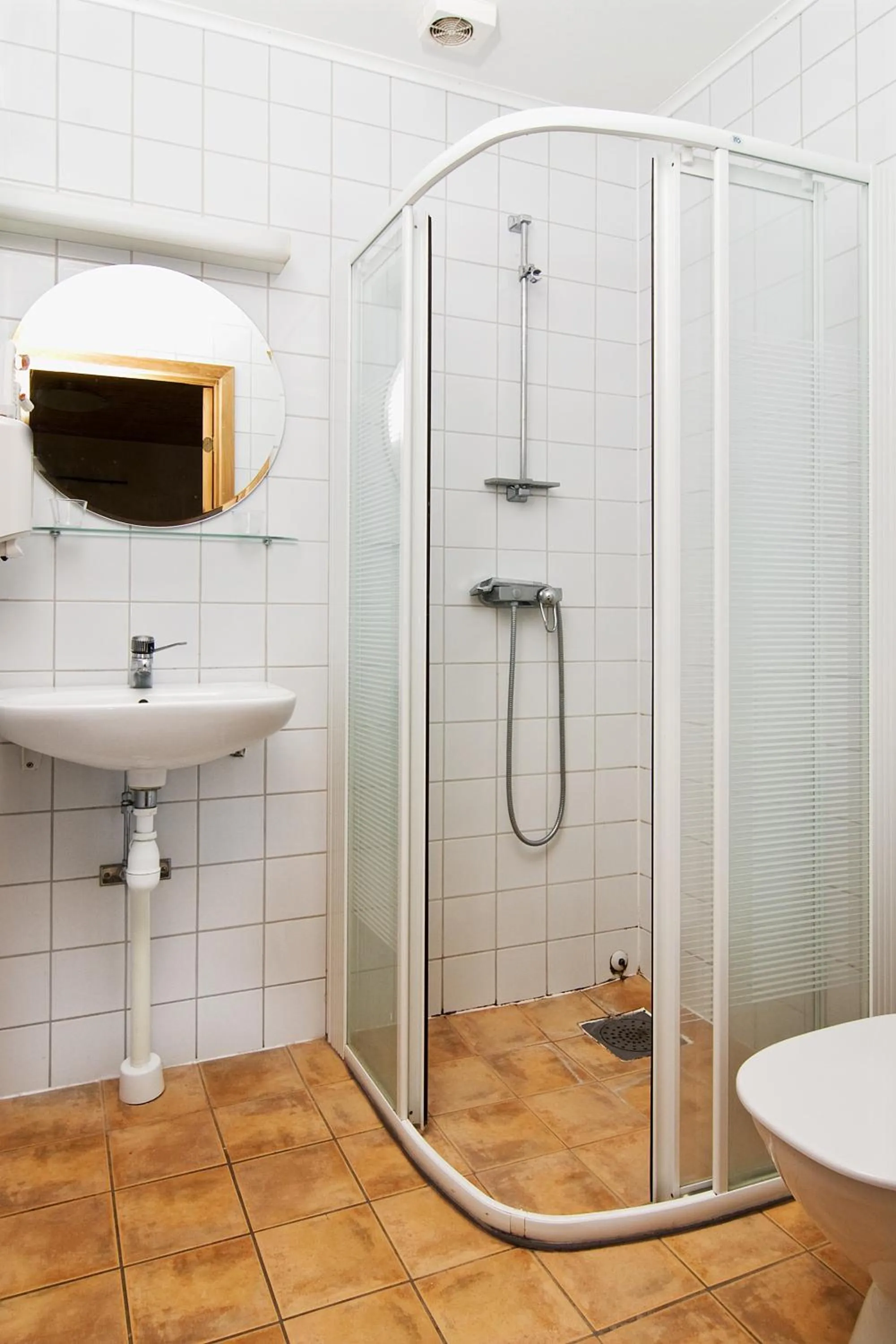 Bathroom in Abbekås Golfrestaurang & Hotell