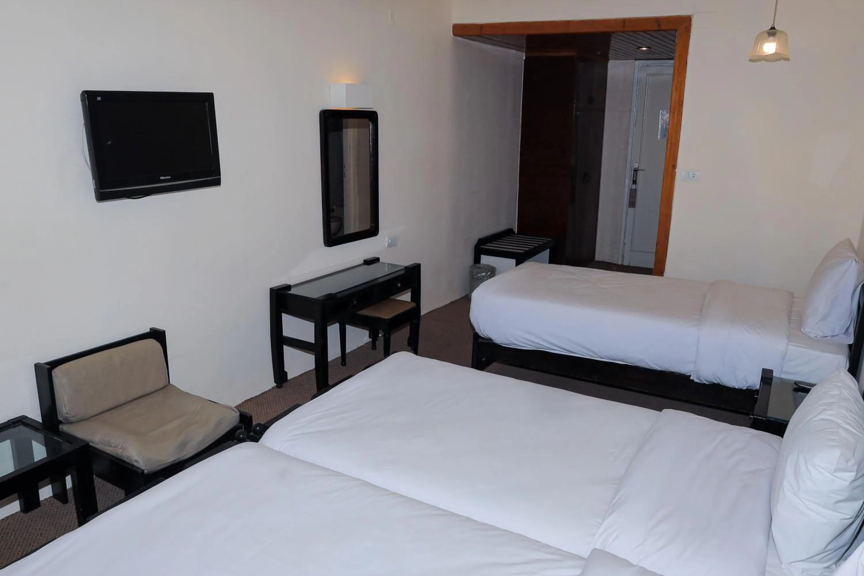 Photo of the whole room, Bed in Cleopatra Hotel