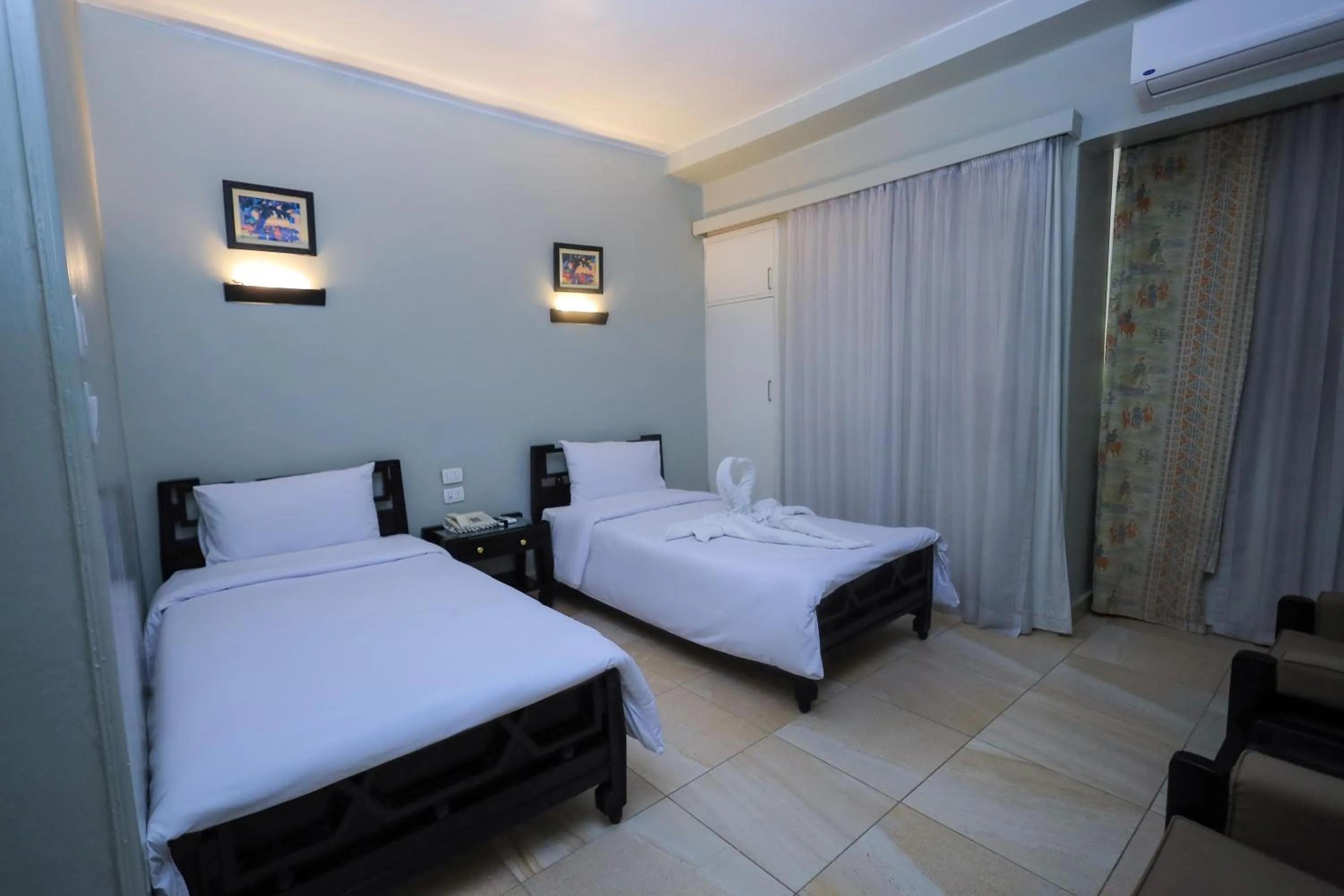 Bed in Cleopatra Hotel