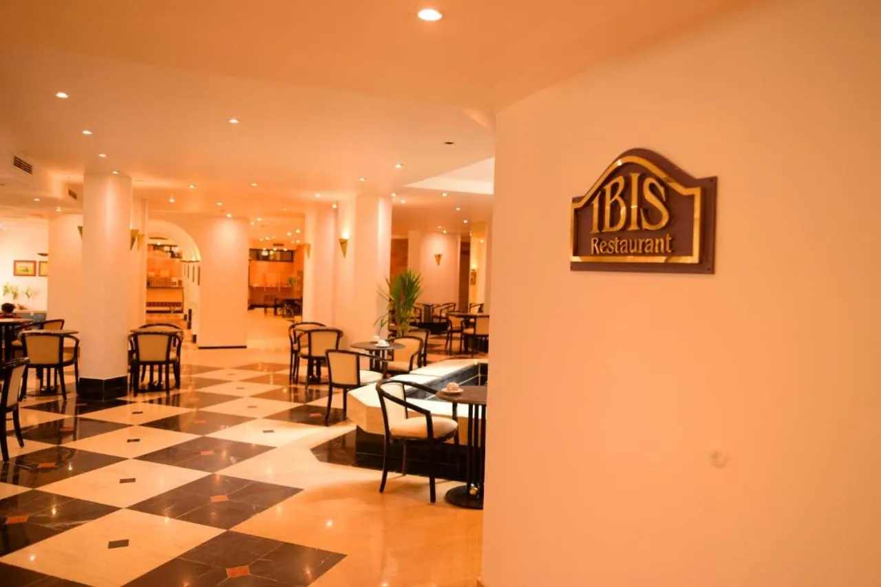 Lounge or bar in Cleopatra Hotel