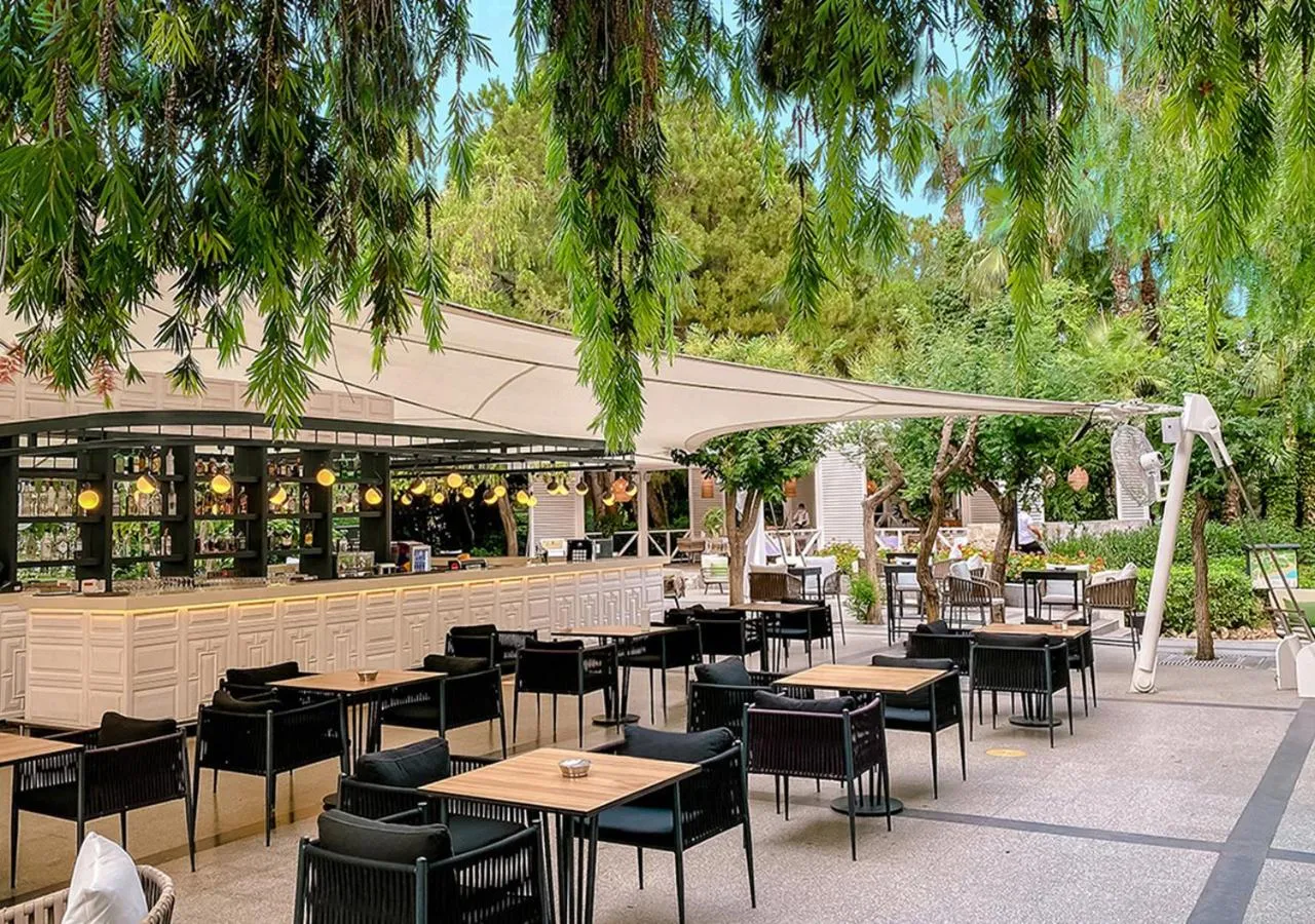 Restaurant/places to eat in MEDWORLD Health & Rehabilitation Center Rixos Antalya