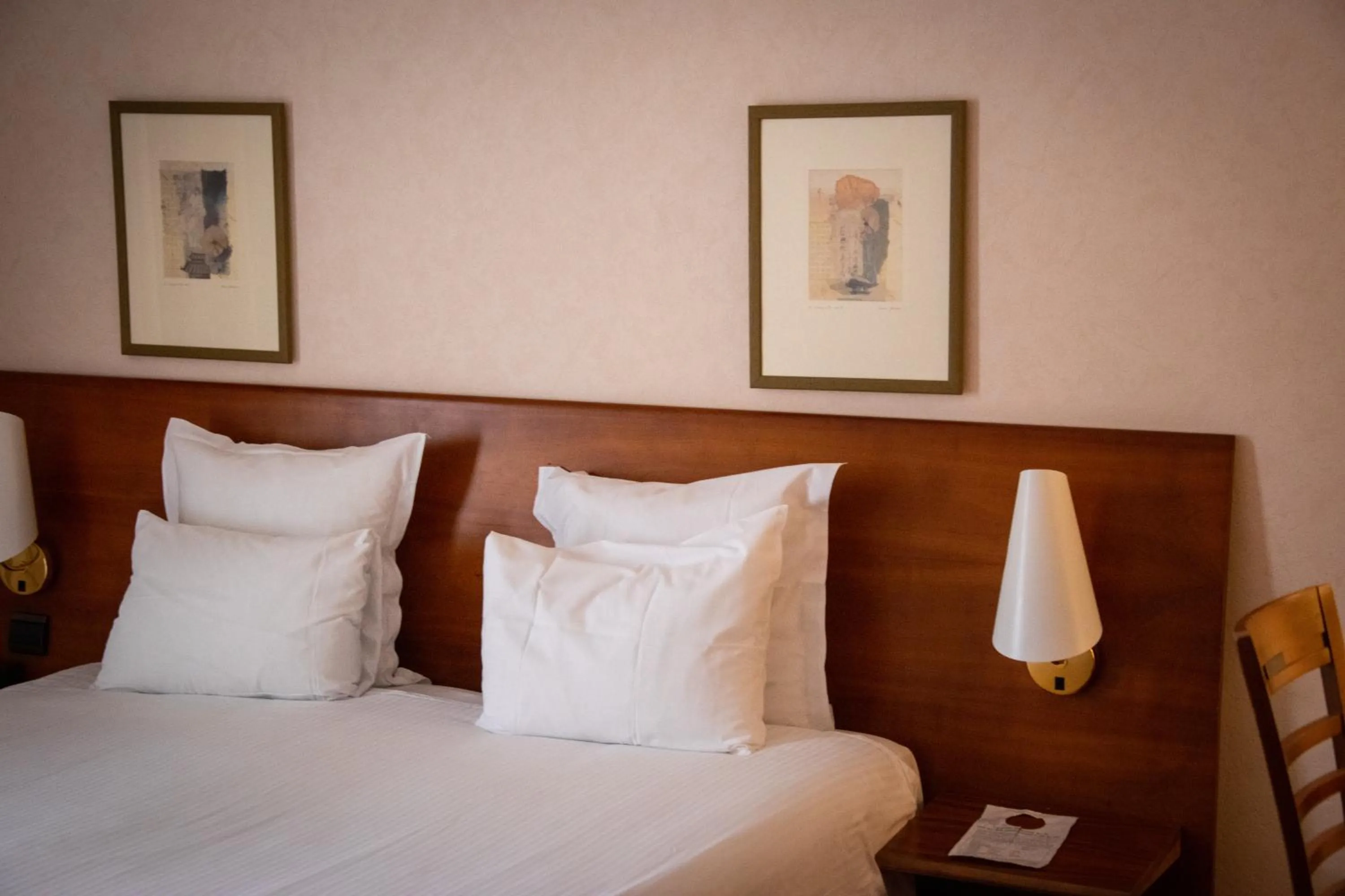 Bedroom, Bed in Le Jean-Sébastien Bach