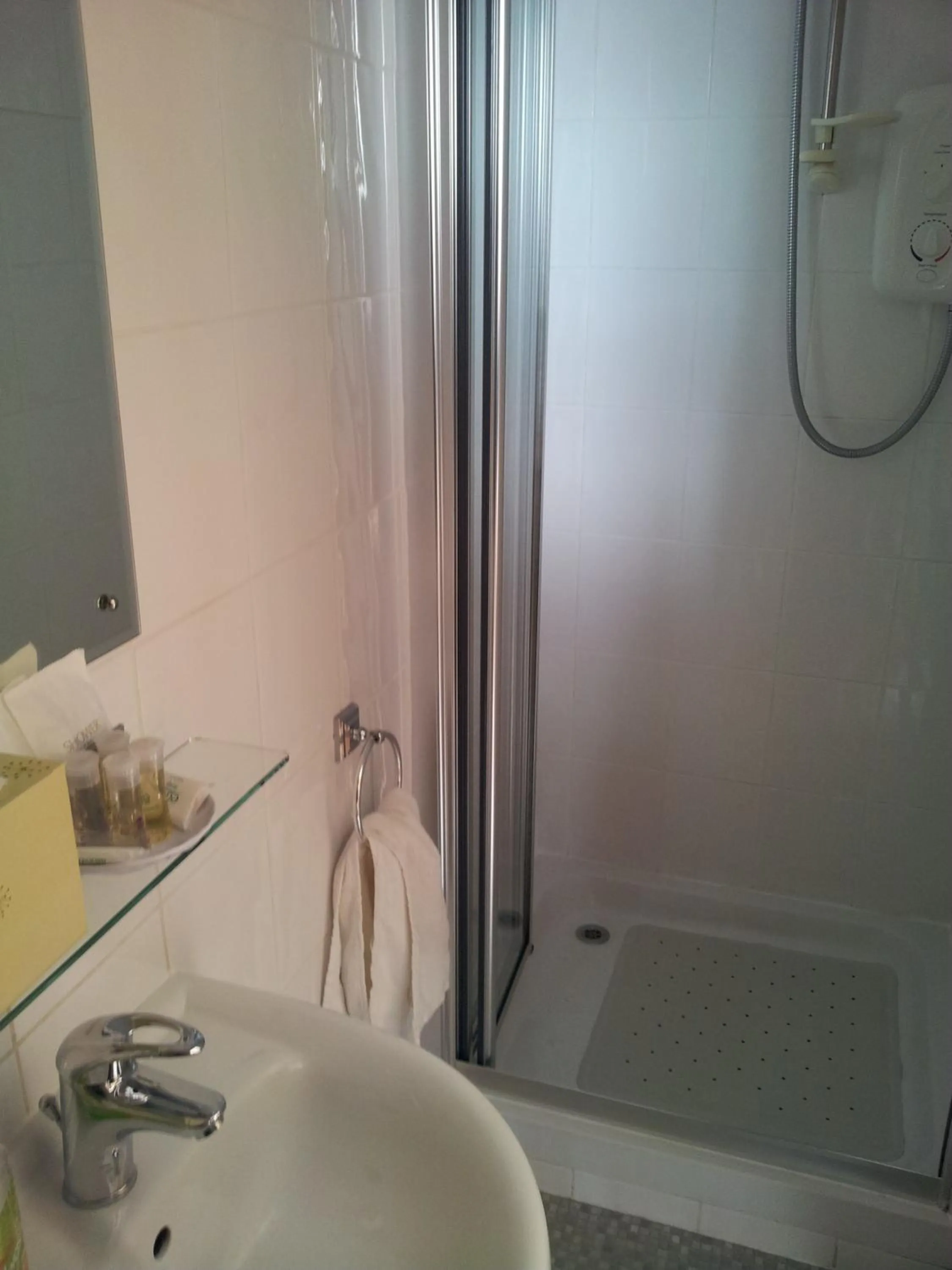 Bathroom in Mackenzie Guest house