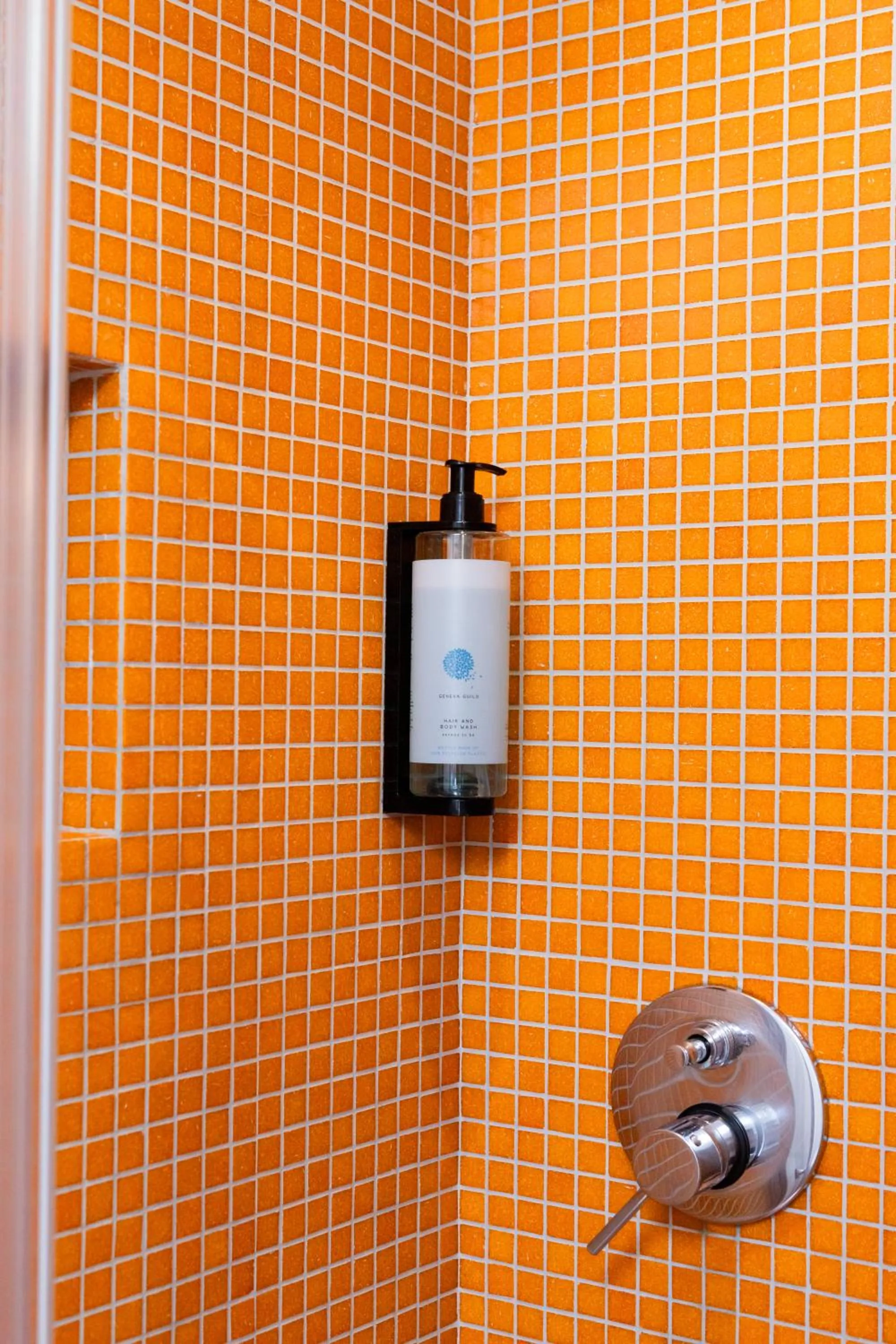 Shower in Hotel Casablanca