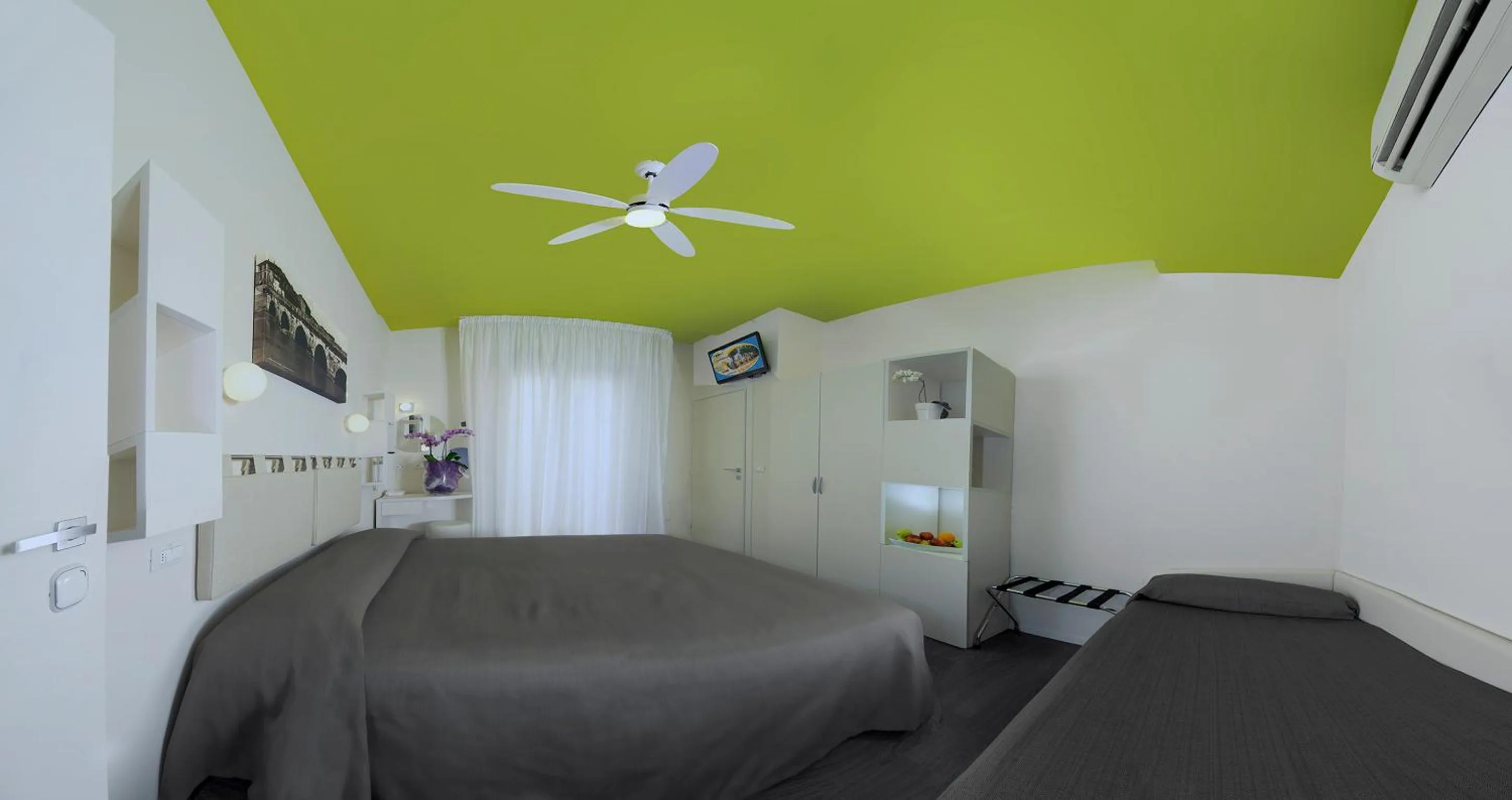 Bed in Hotel Casablanca