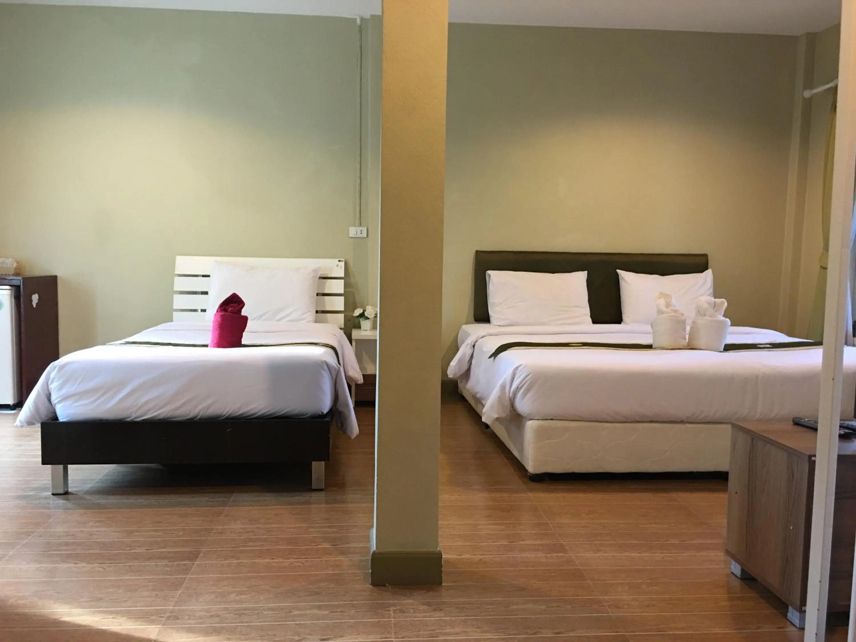 Bed in Siriburi Resort