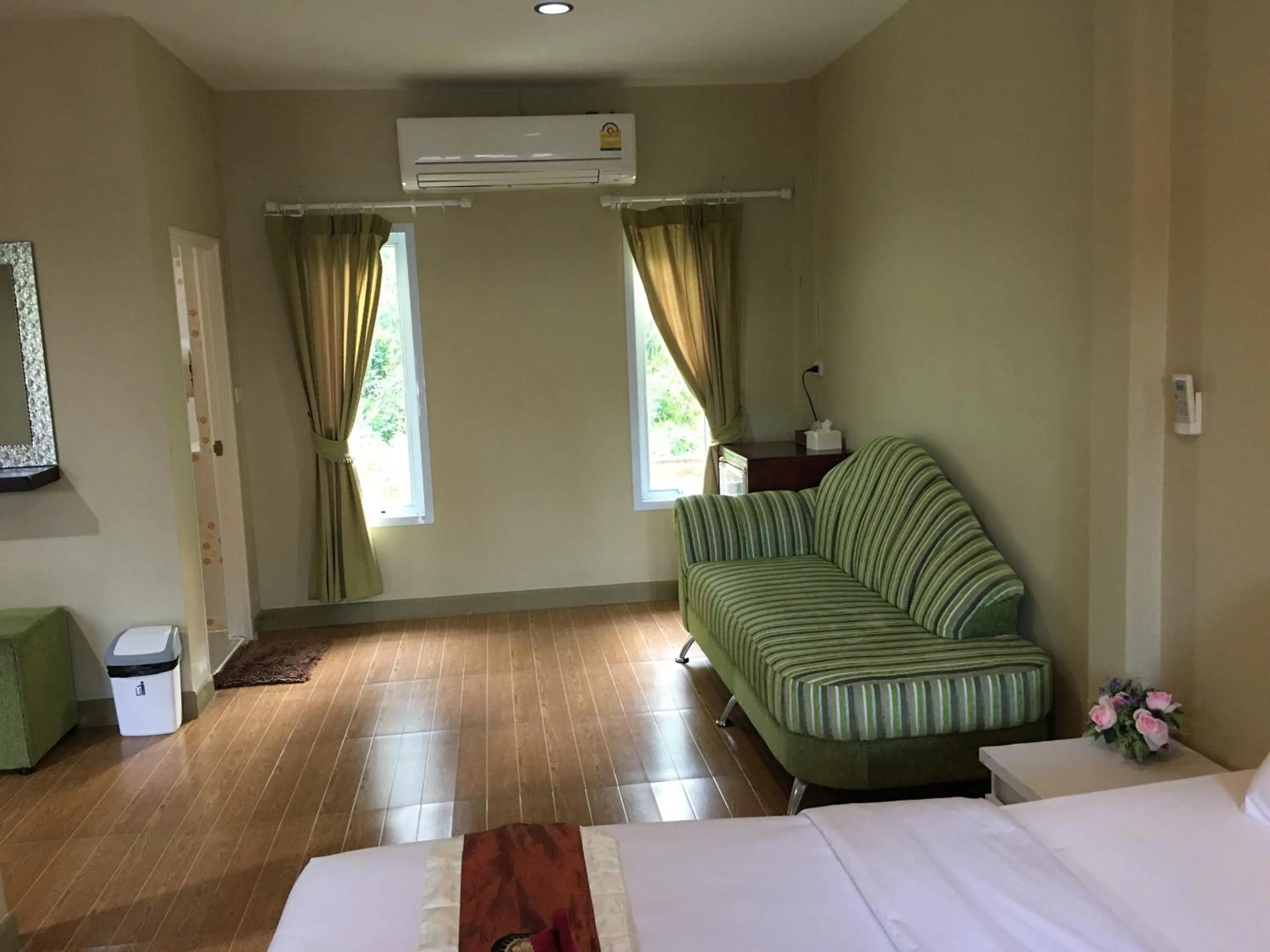 Bed in Siriburi Resort