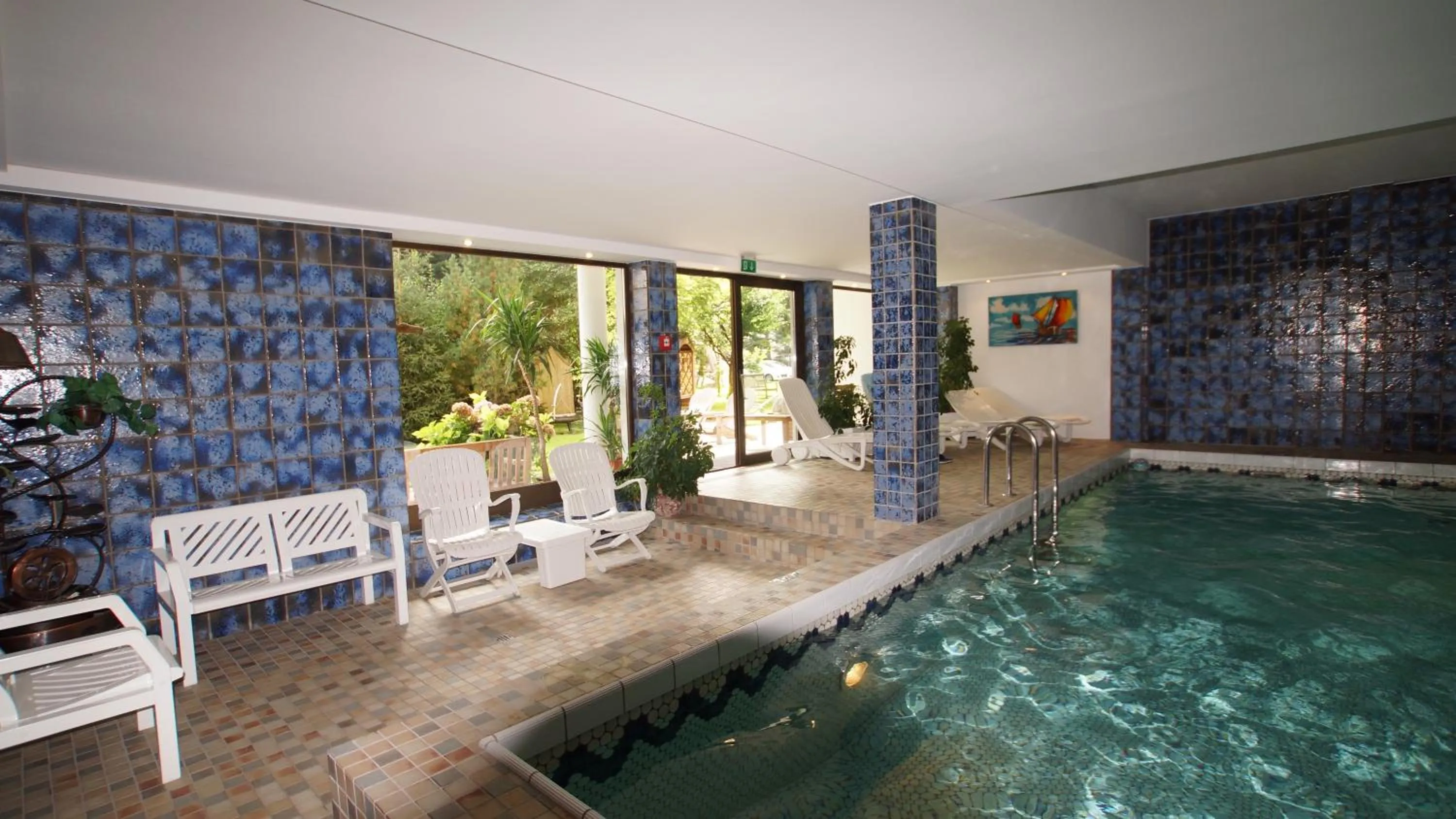 Swimming pool in Hotel Garni Obermair