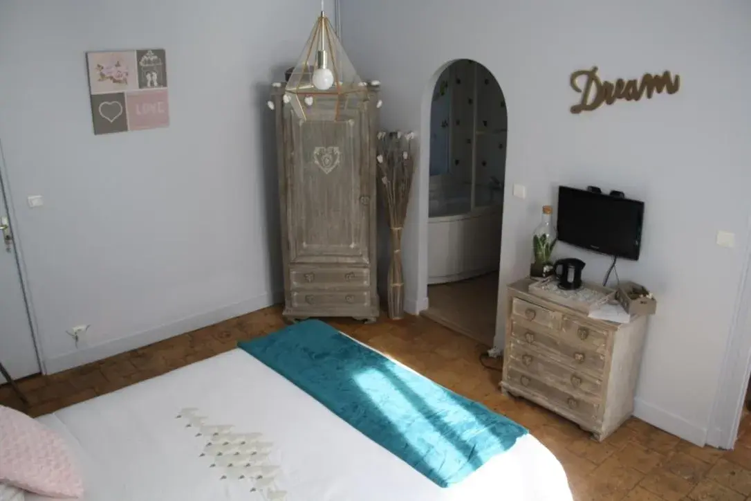 Standard Double Room - single occupancy in Clos Mariotte Standard Double Room - single occupancy in Clos Mariotte