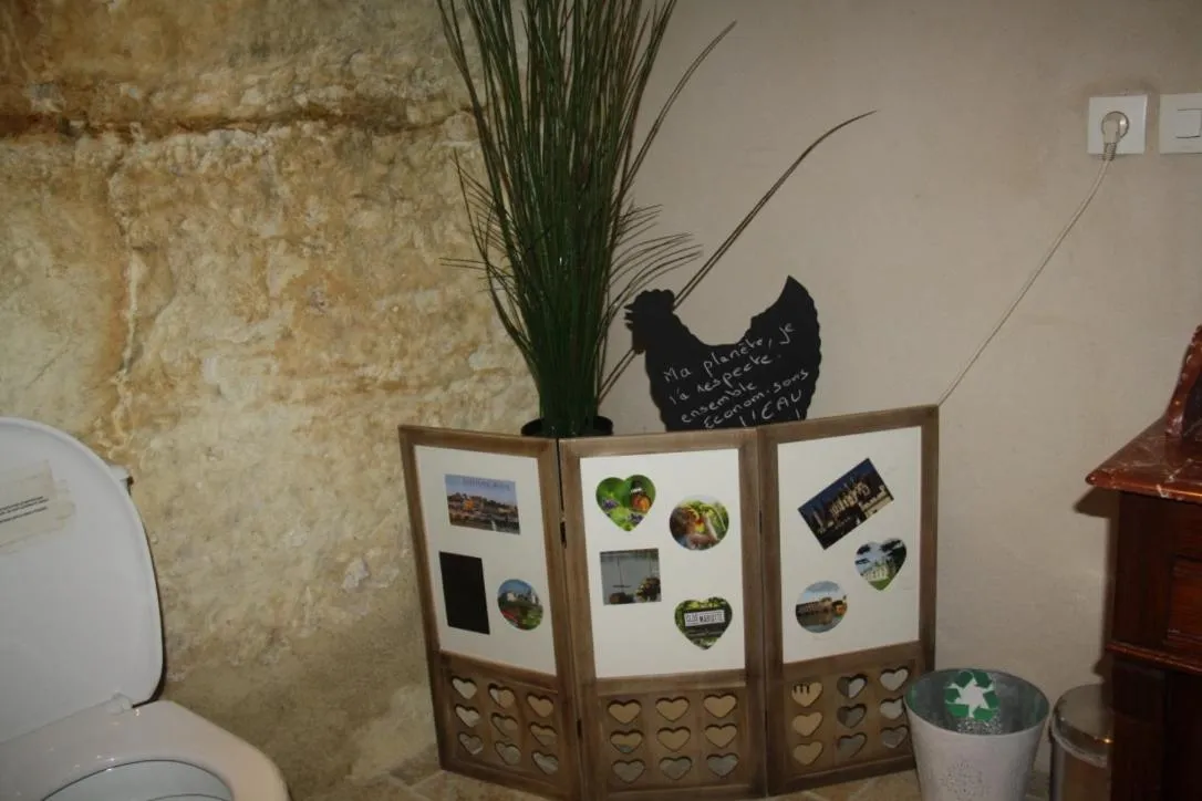 Decorative detail in Clos Mariotte