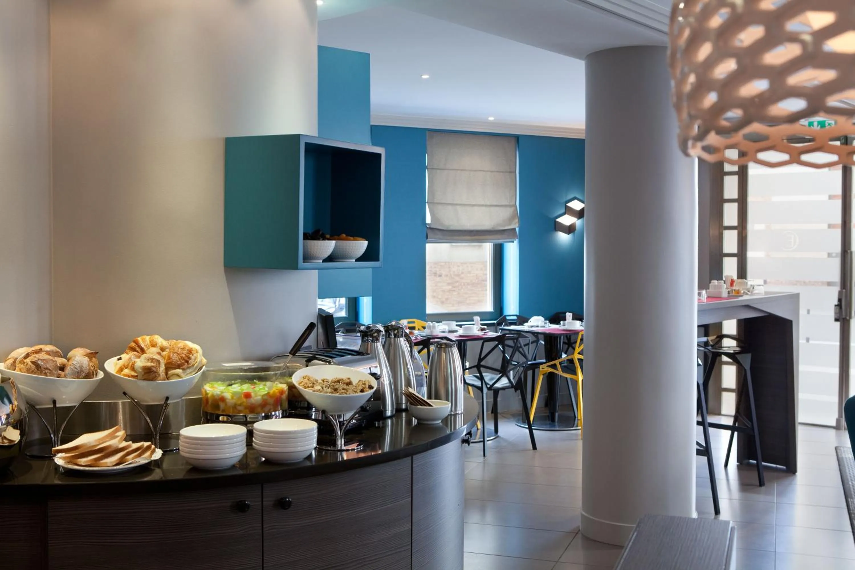 Breakfast in Hotel Eiffel Capitol