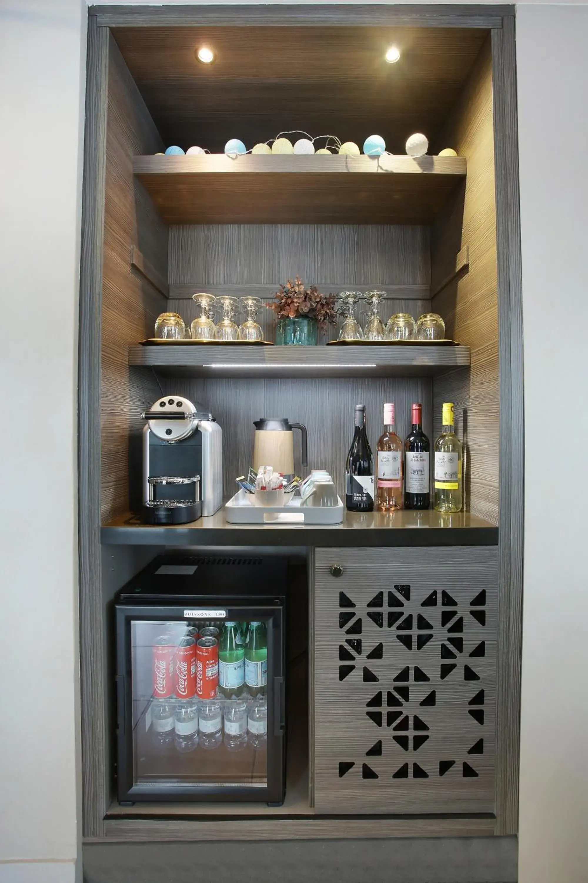 Lounge or bar in Hotel Eiffel Capitol Lounge or bar in Hotel Eiffel Capitol