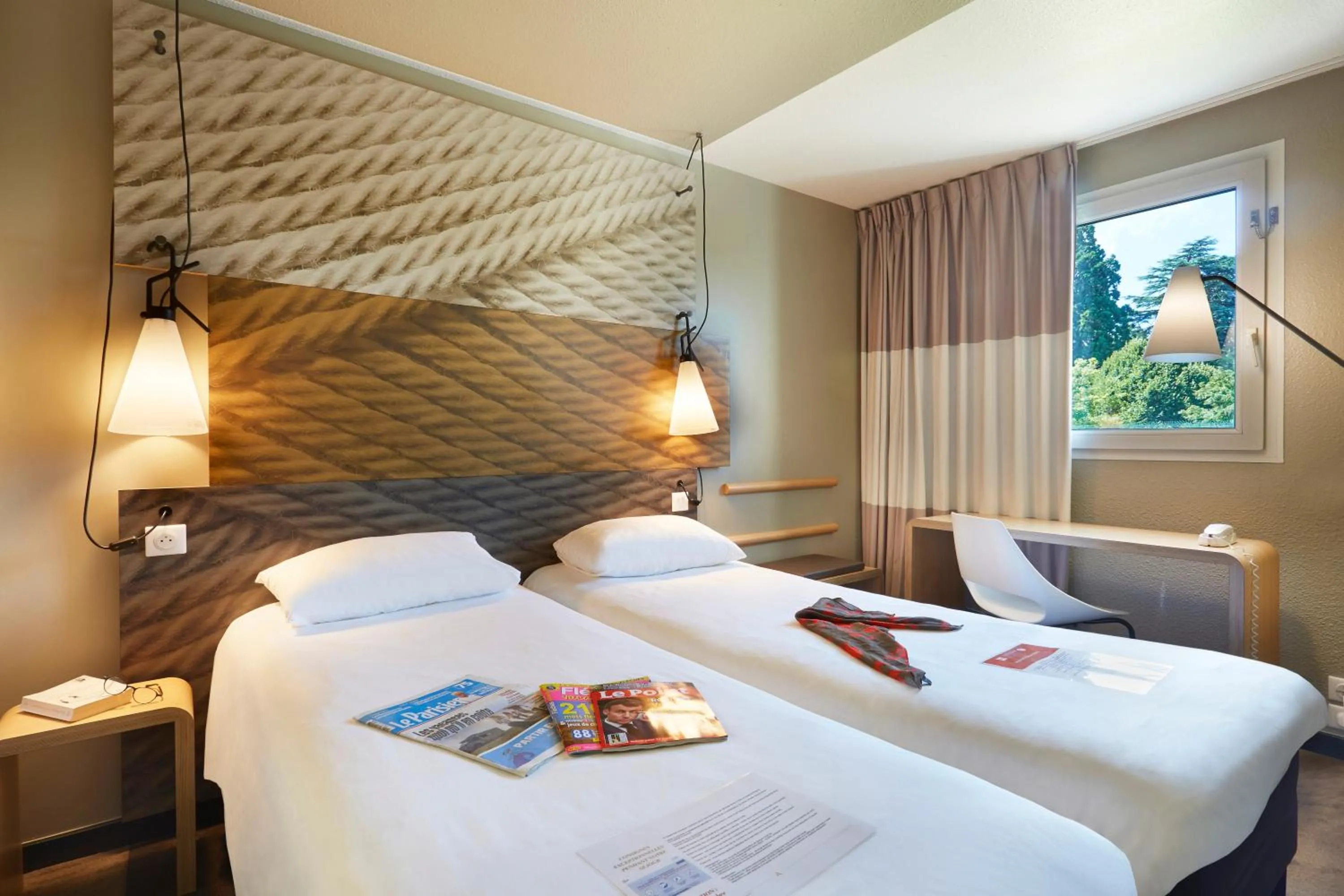 Bed in ibis Archamps Porte de Genève