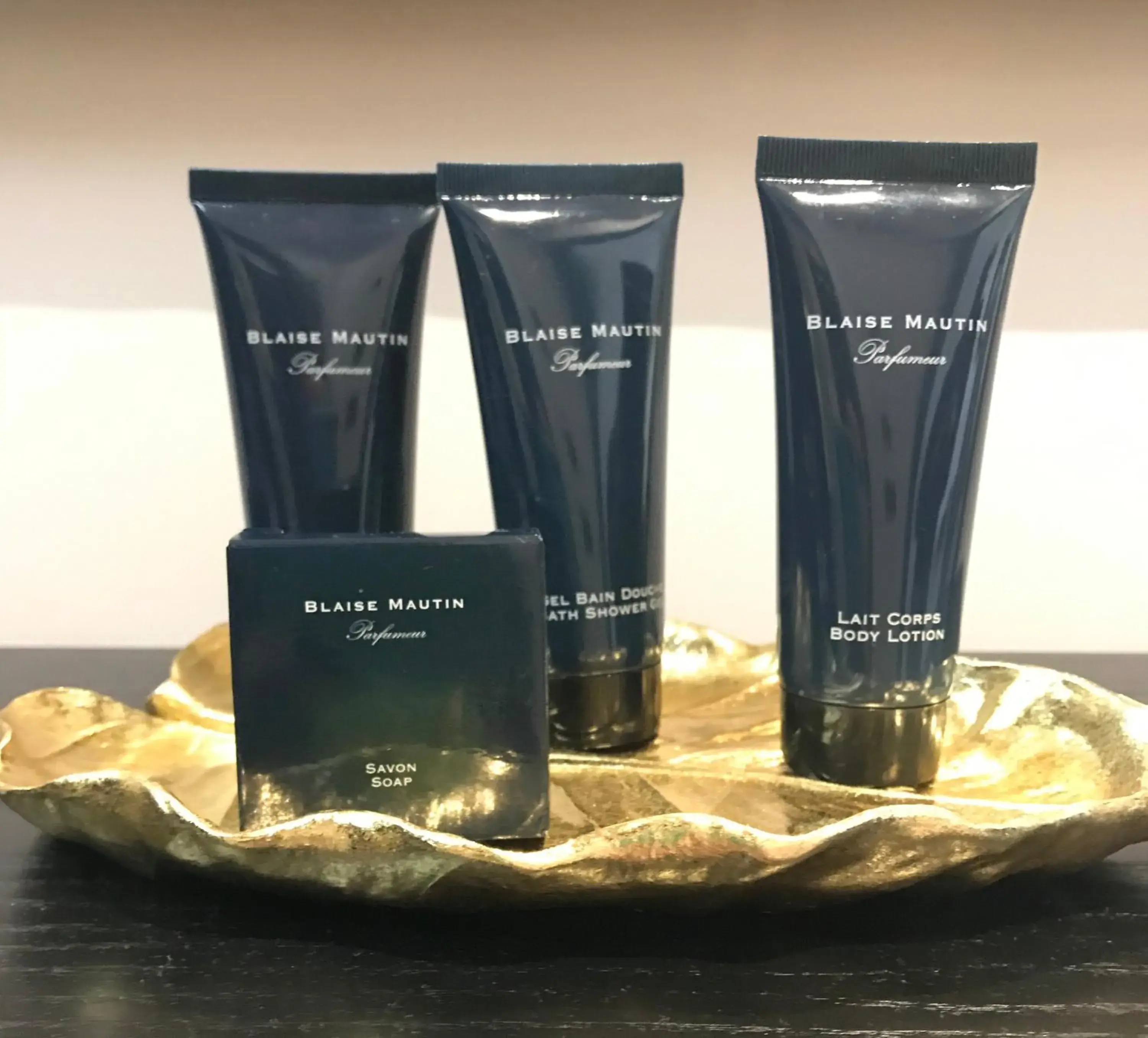 Bathroom in Spanish Diamond Luxury Suites & Jacuzzi Bathroom in Spanish Diamond Luxury Suites & Jacuzzi