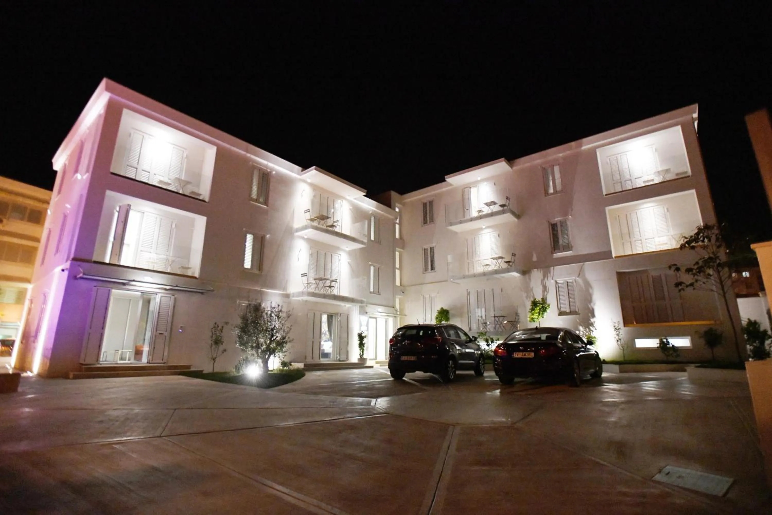 Property building in MAISON W