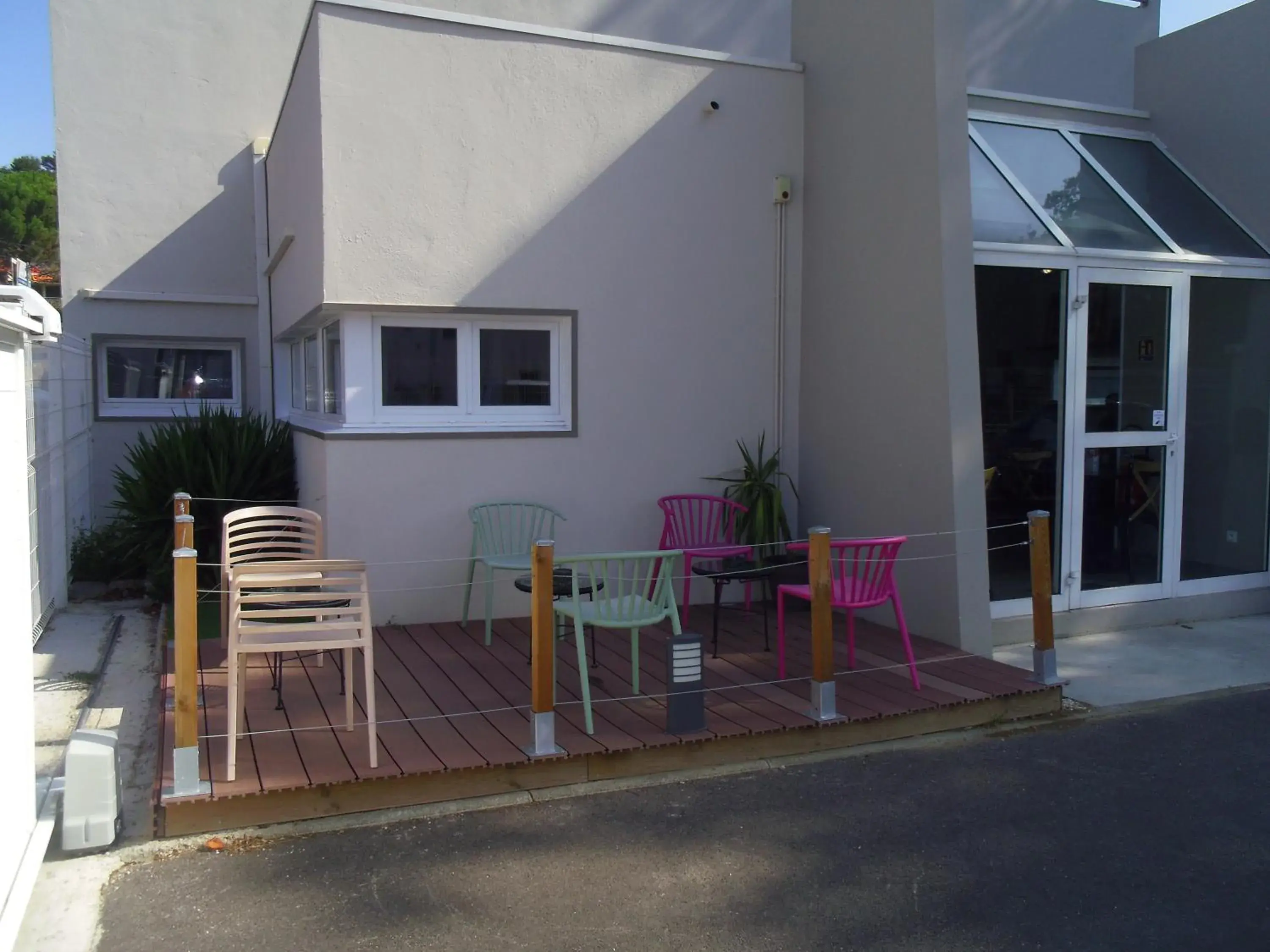 Balcony/Terrace in Good Hôtel Marseille Aubagne - La Valentine