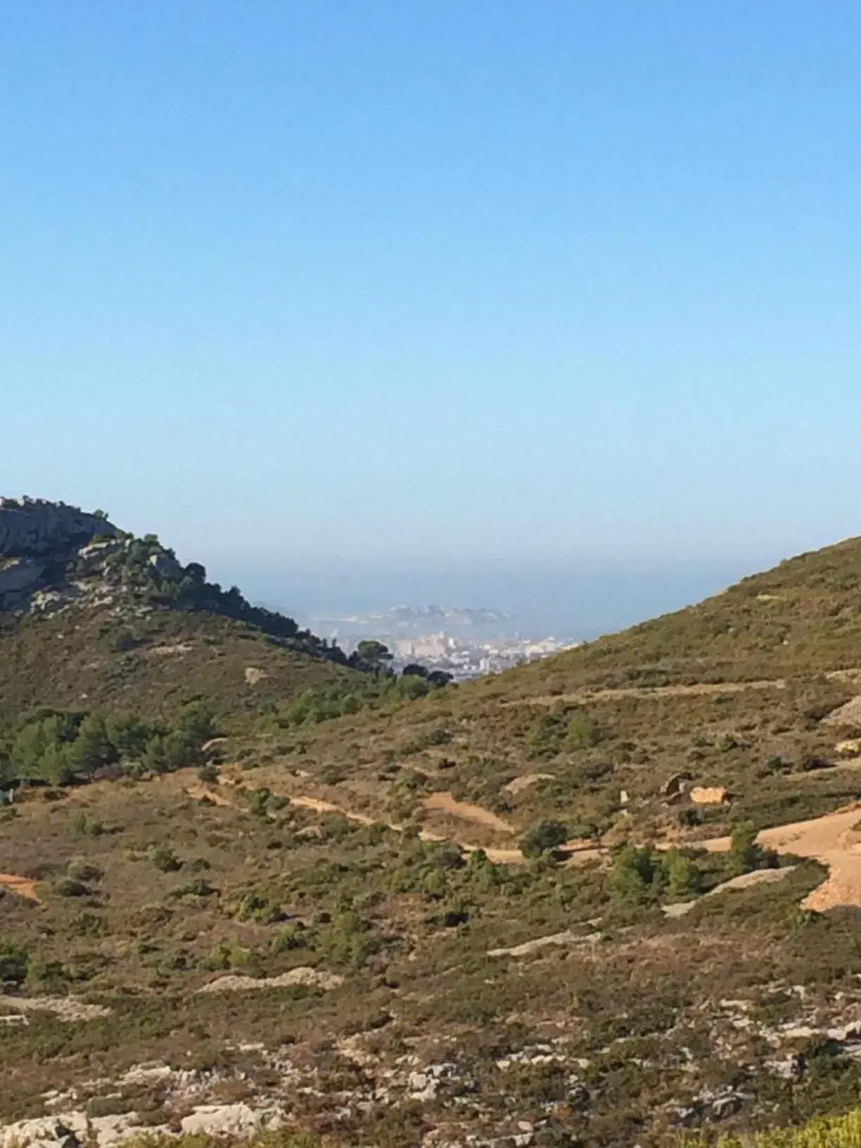 Hiking, Natural Landscape in Good Hôtel Marseille Aubagne - La Valentine