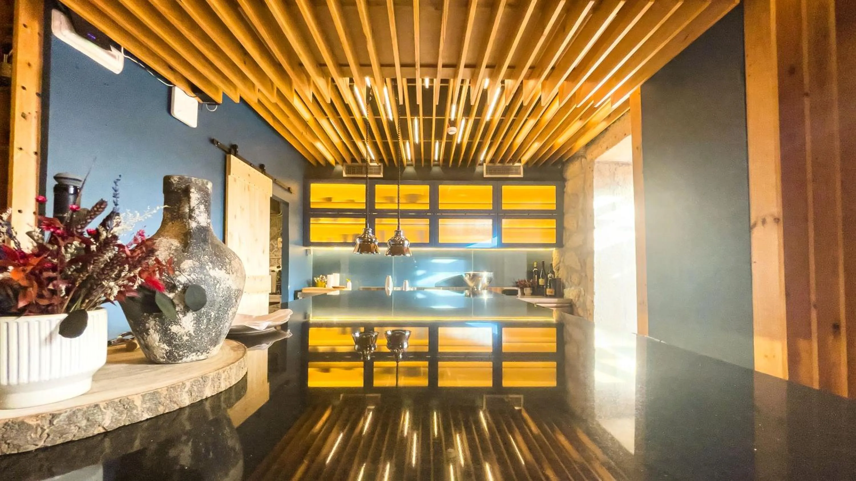 Restaurant/places to eat in PipaD'oro by YoursPorto