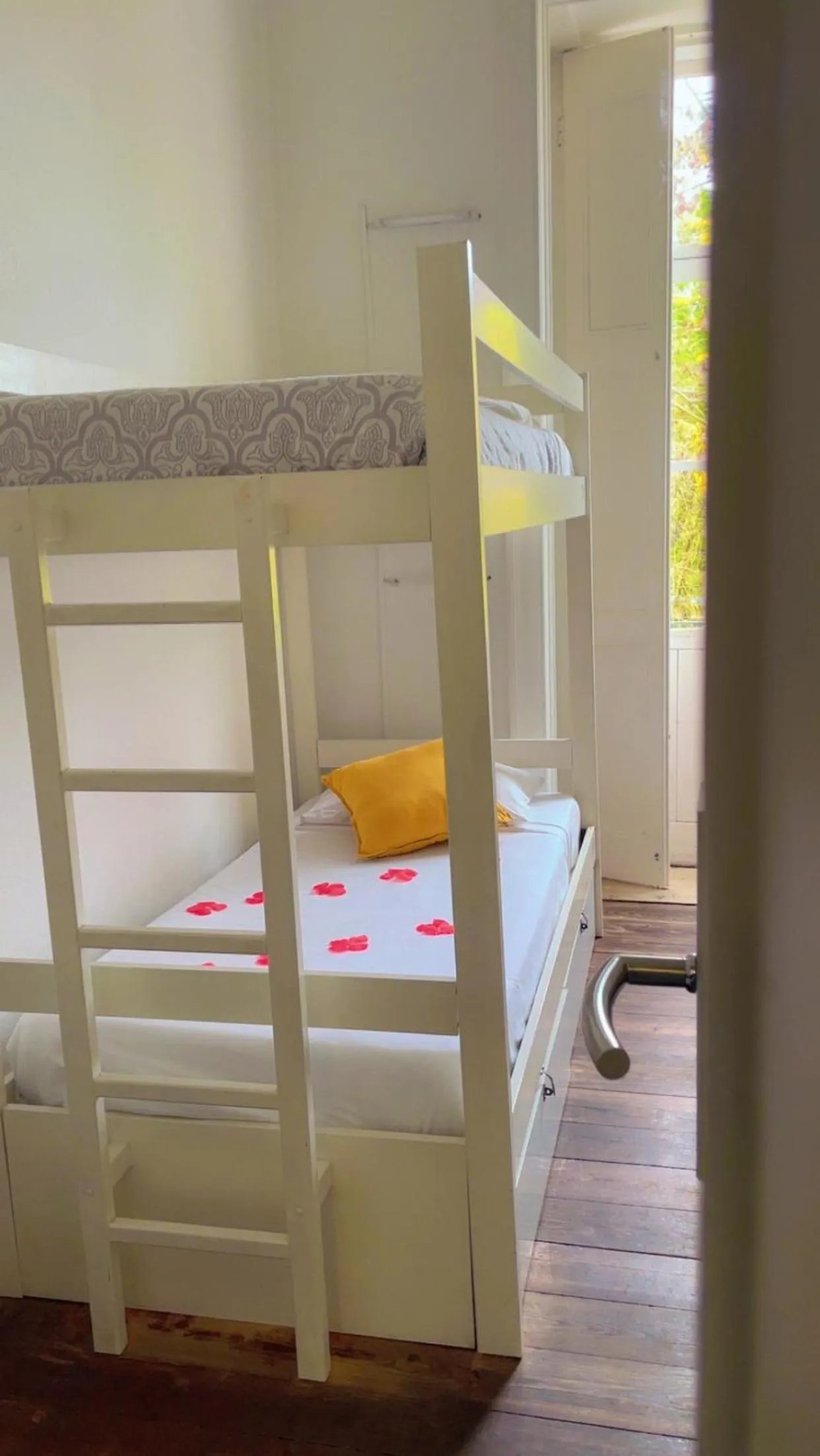 Bed in WW Hostel & Suites