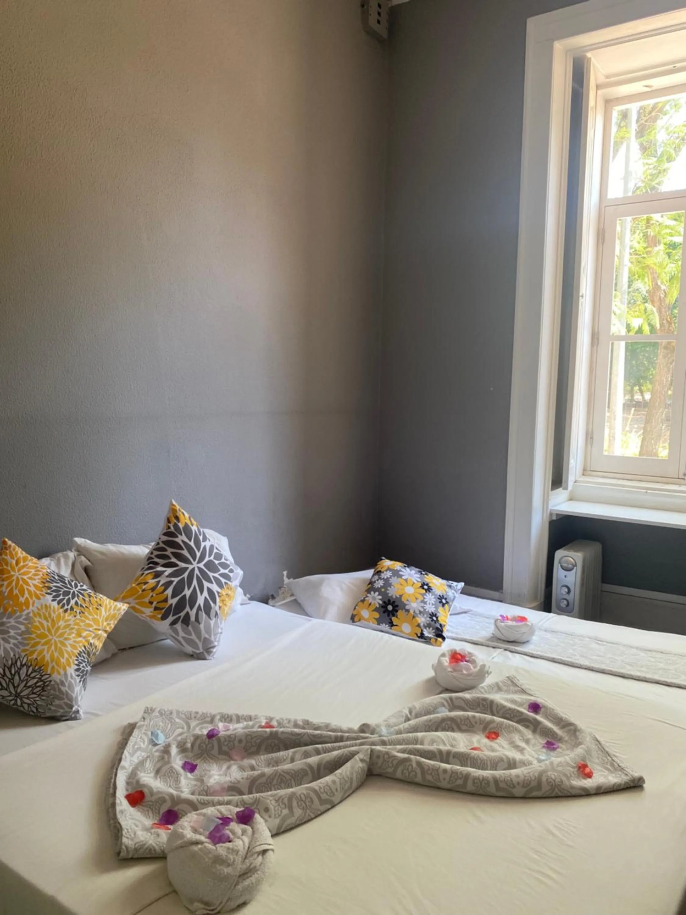 Bed in WW Hostel & Suites