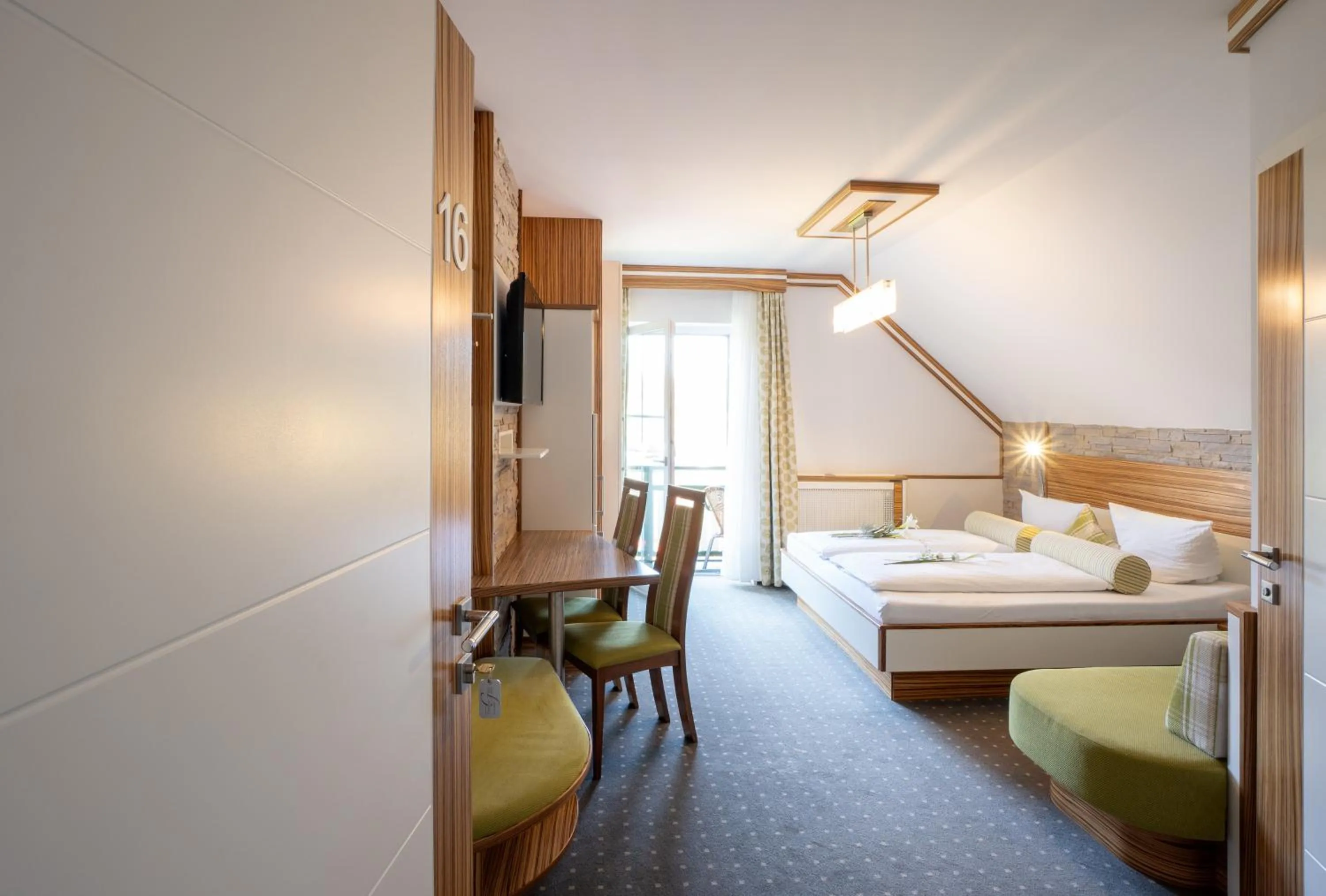 Bedroom, Bed in Hotel Garni Thermenglück