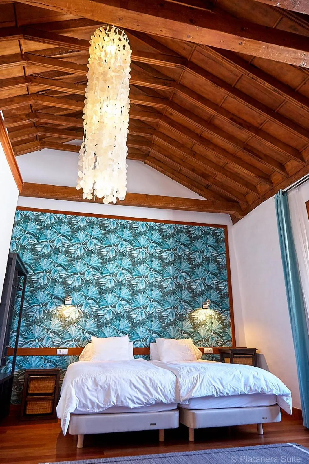 Bed in Platanera Suites