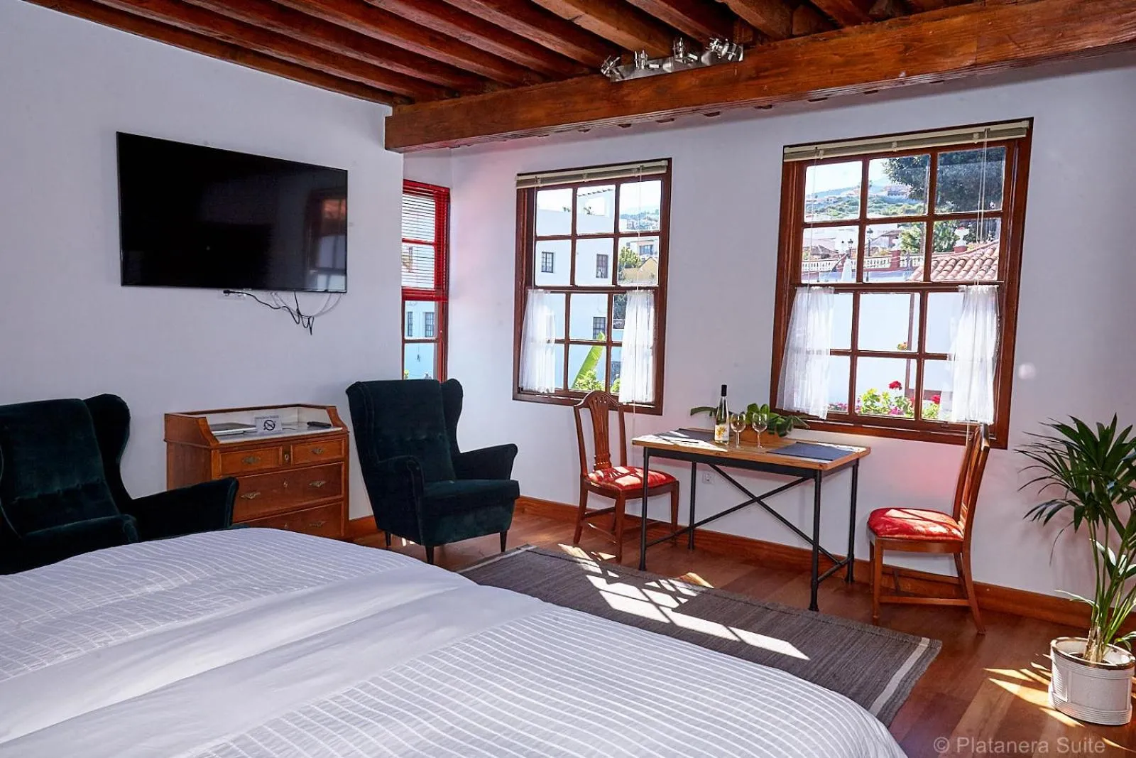 Bed in Platanera Suites