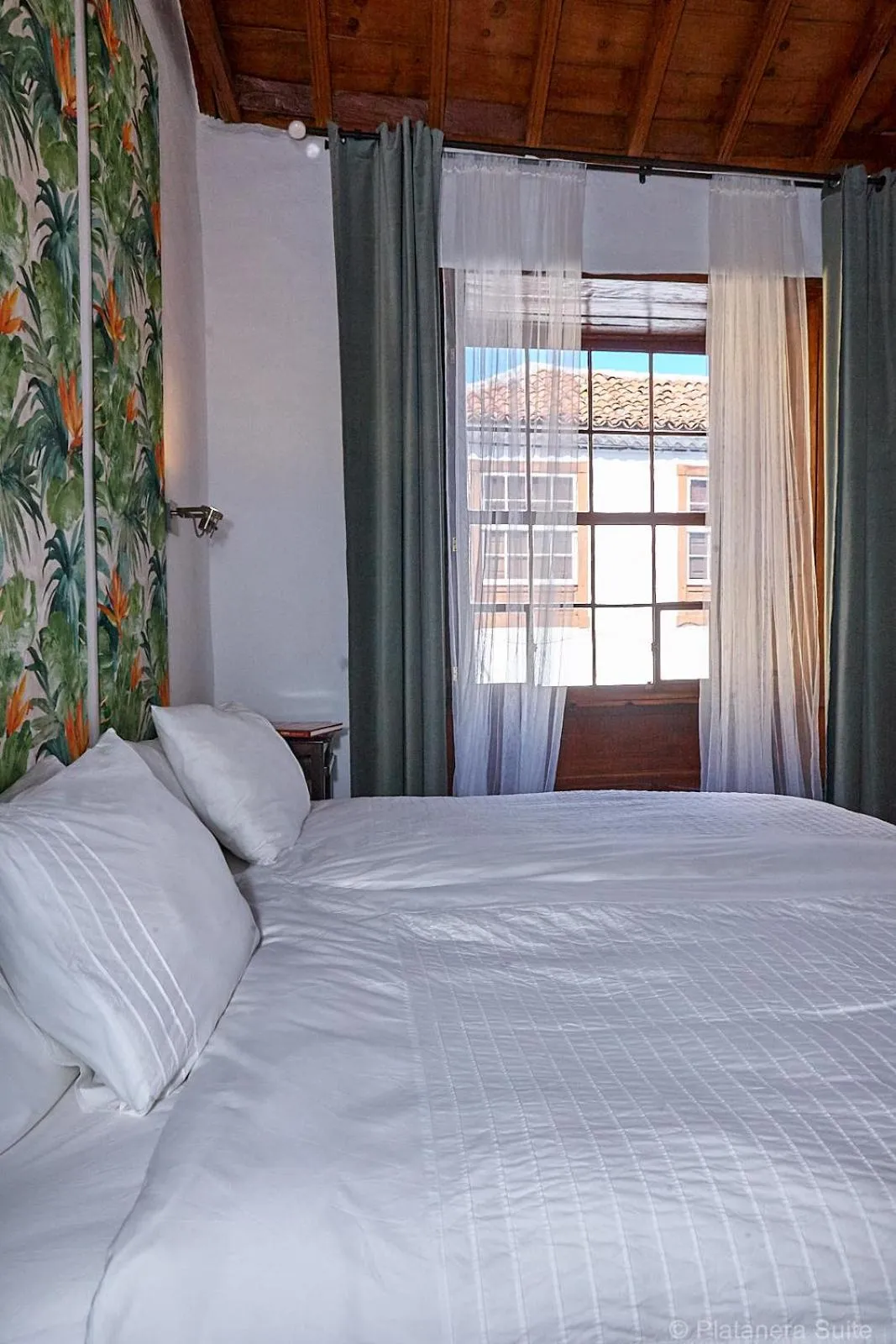 Bed in Platanera Suites