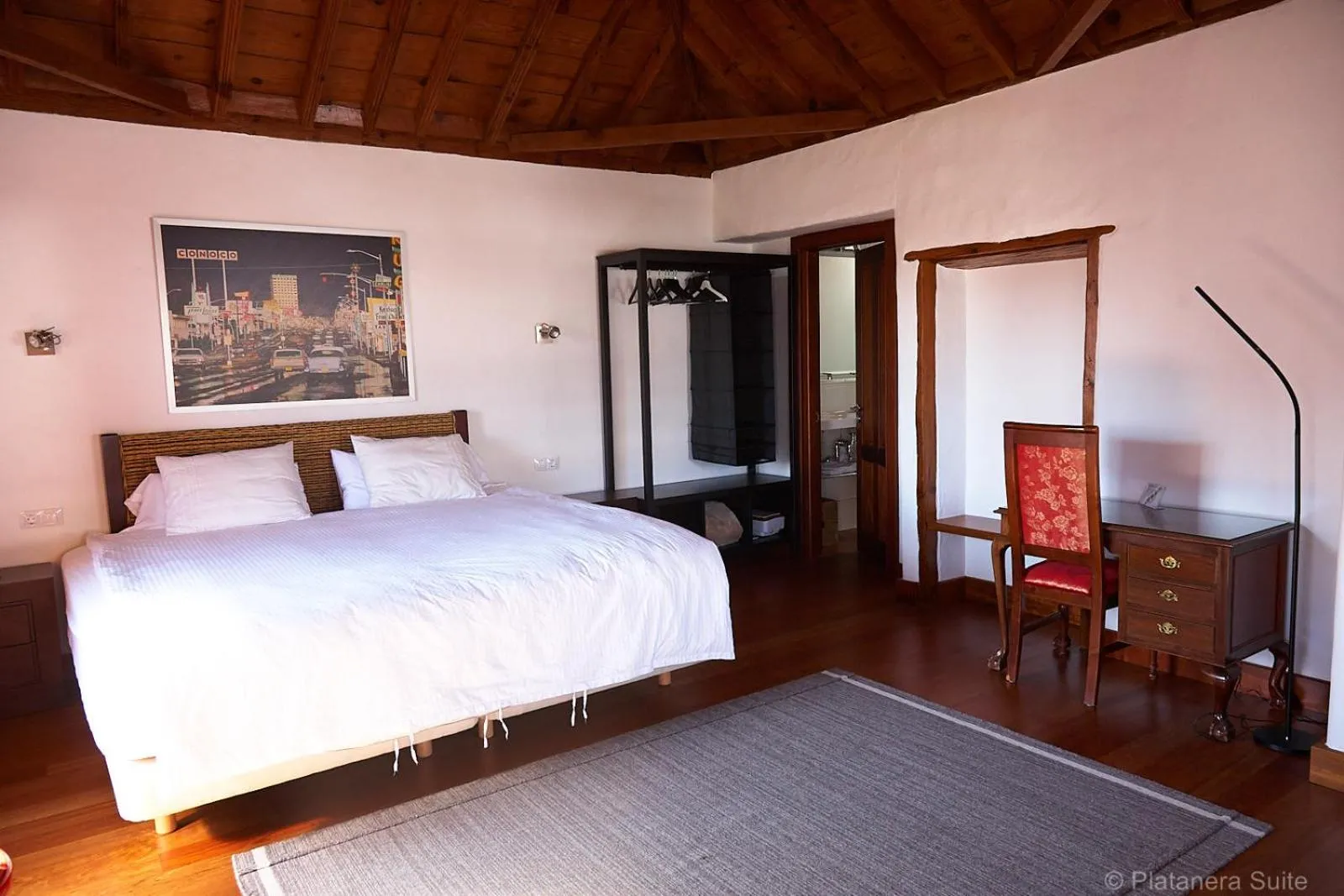 Bed in Platanera Suites