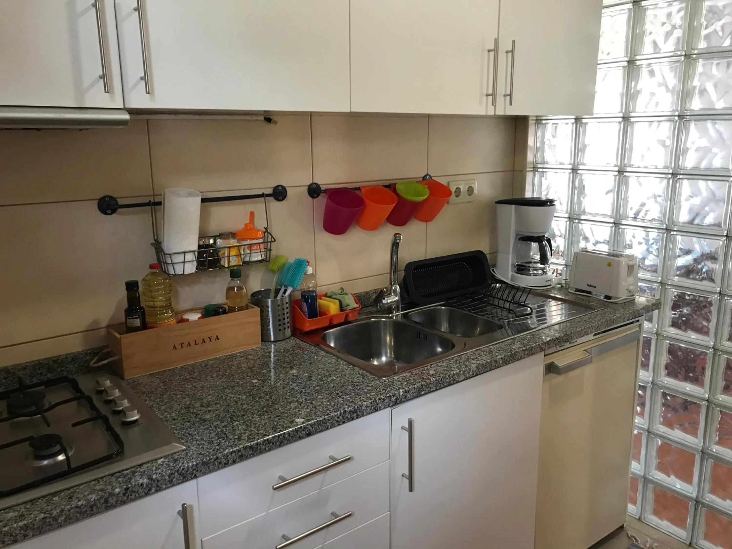 Coffee/tea facilities in Casas Botelho Elias