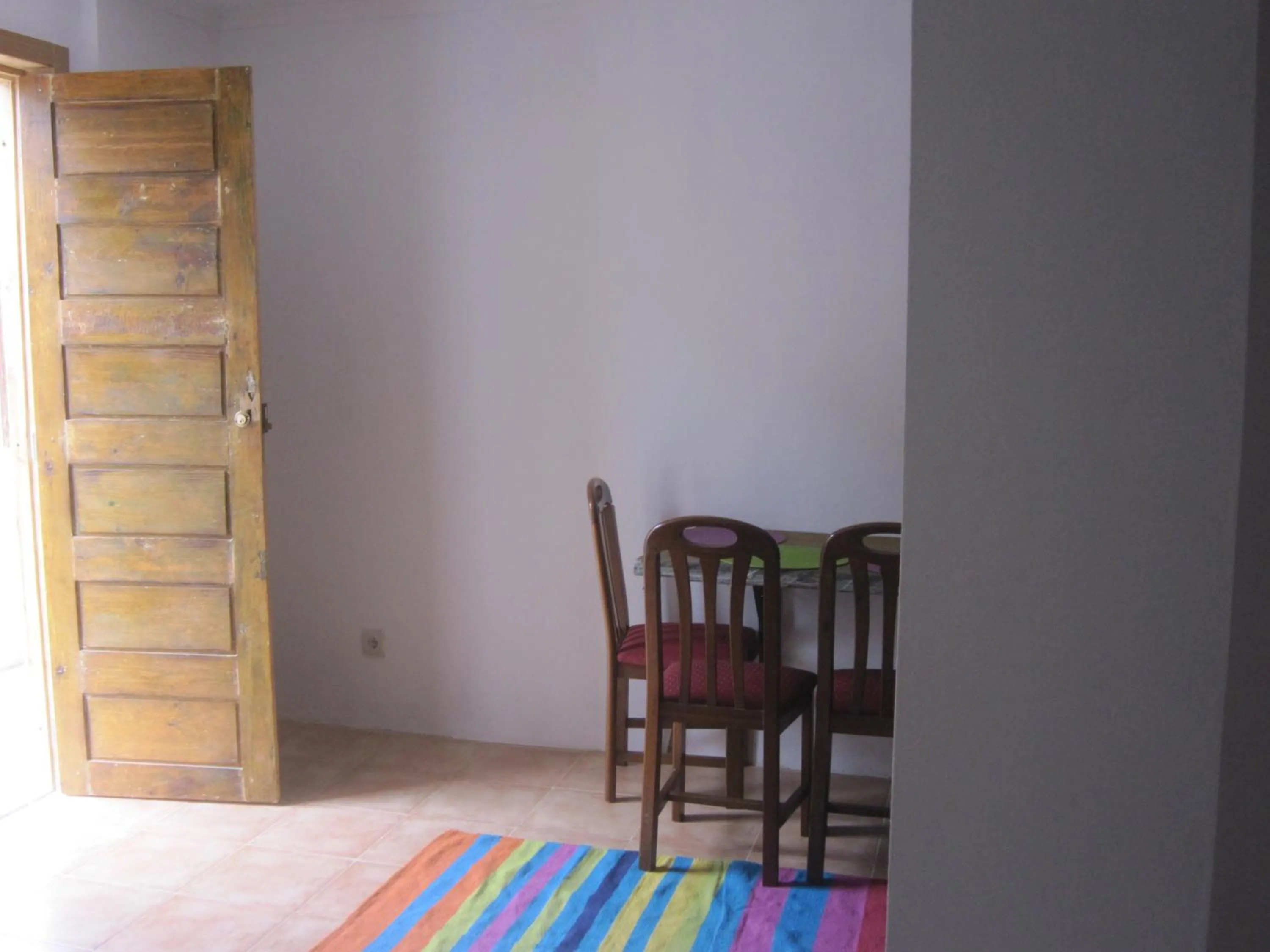 Photo of the whole room in Casas Botelho Elias