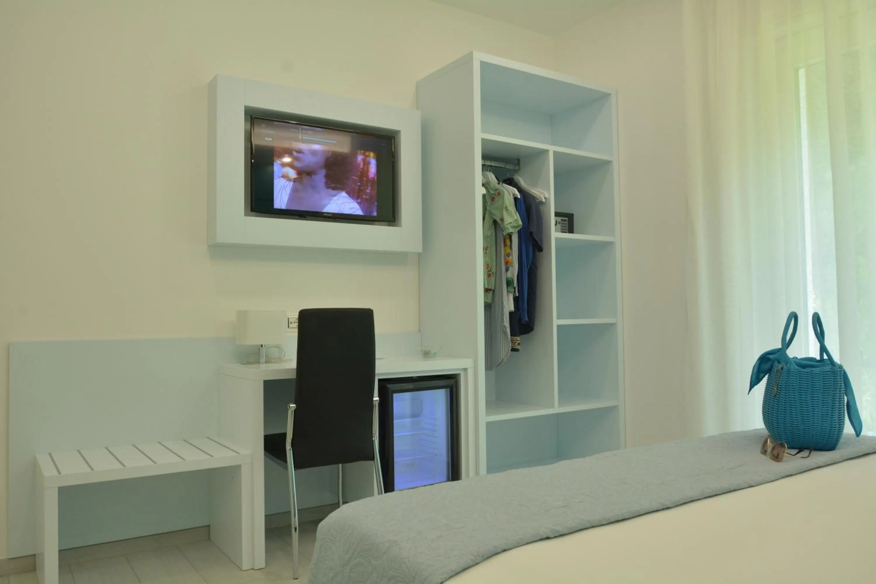 TV and multimedia in Dreams Tropea Mare "Parking Private"