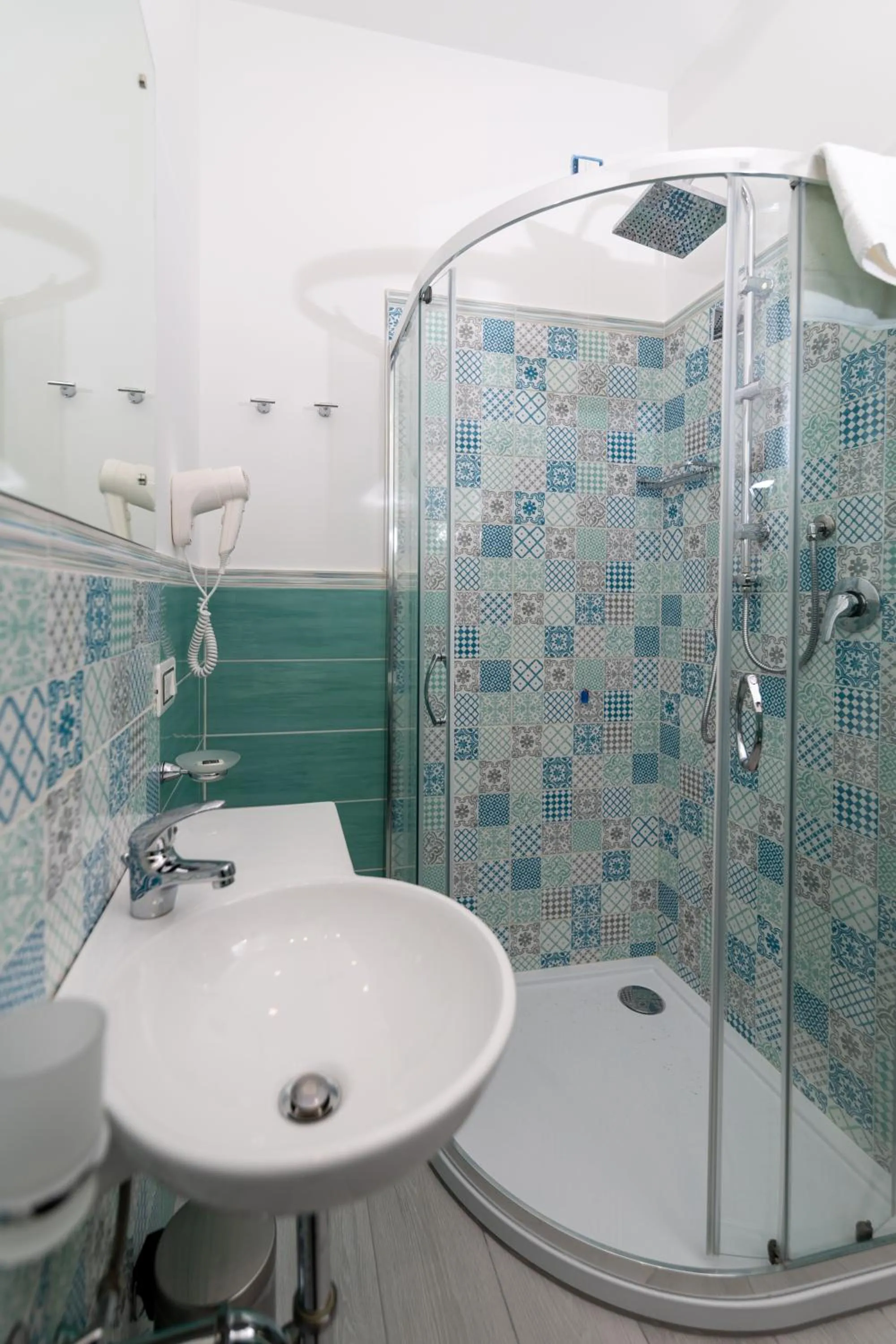 Bathroom in Dreams Tropea Mare "Parking Private"