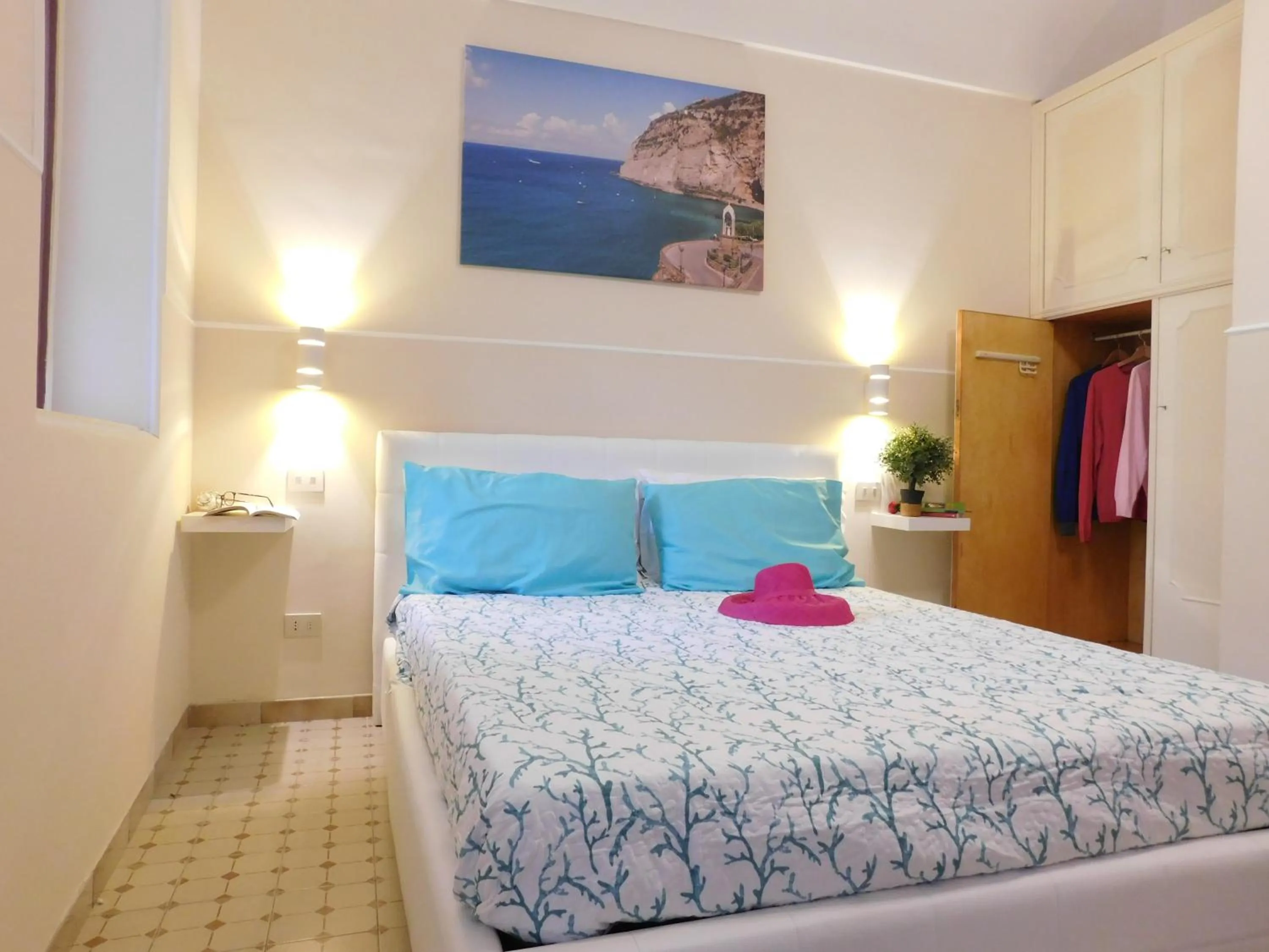 Photo of the whole room in La Meta