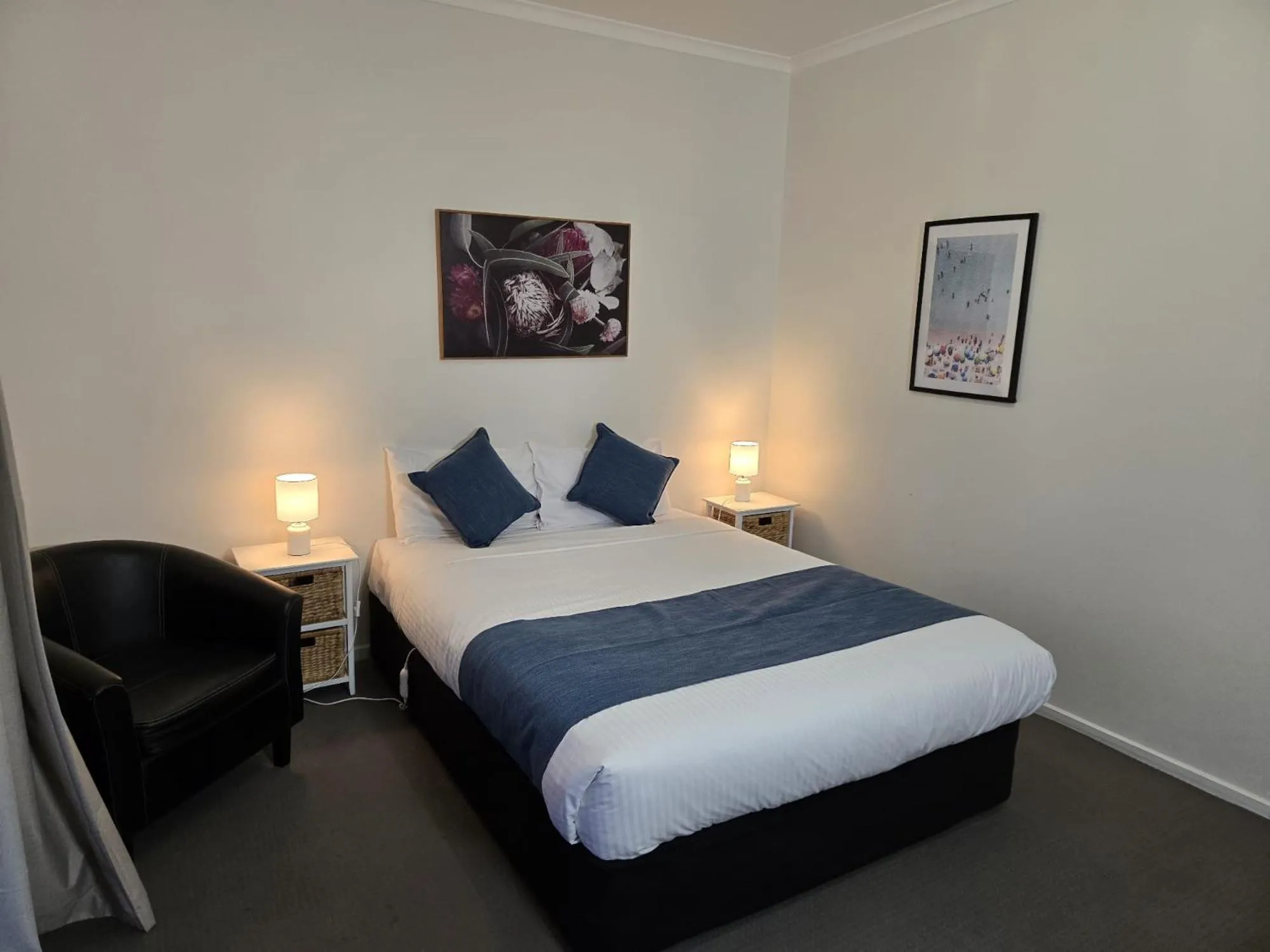 Bed in KooWeeRup Motel