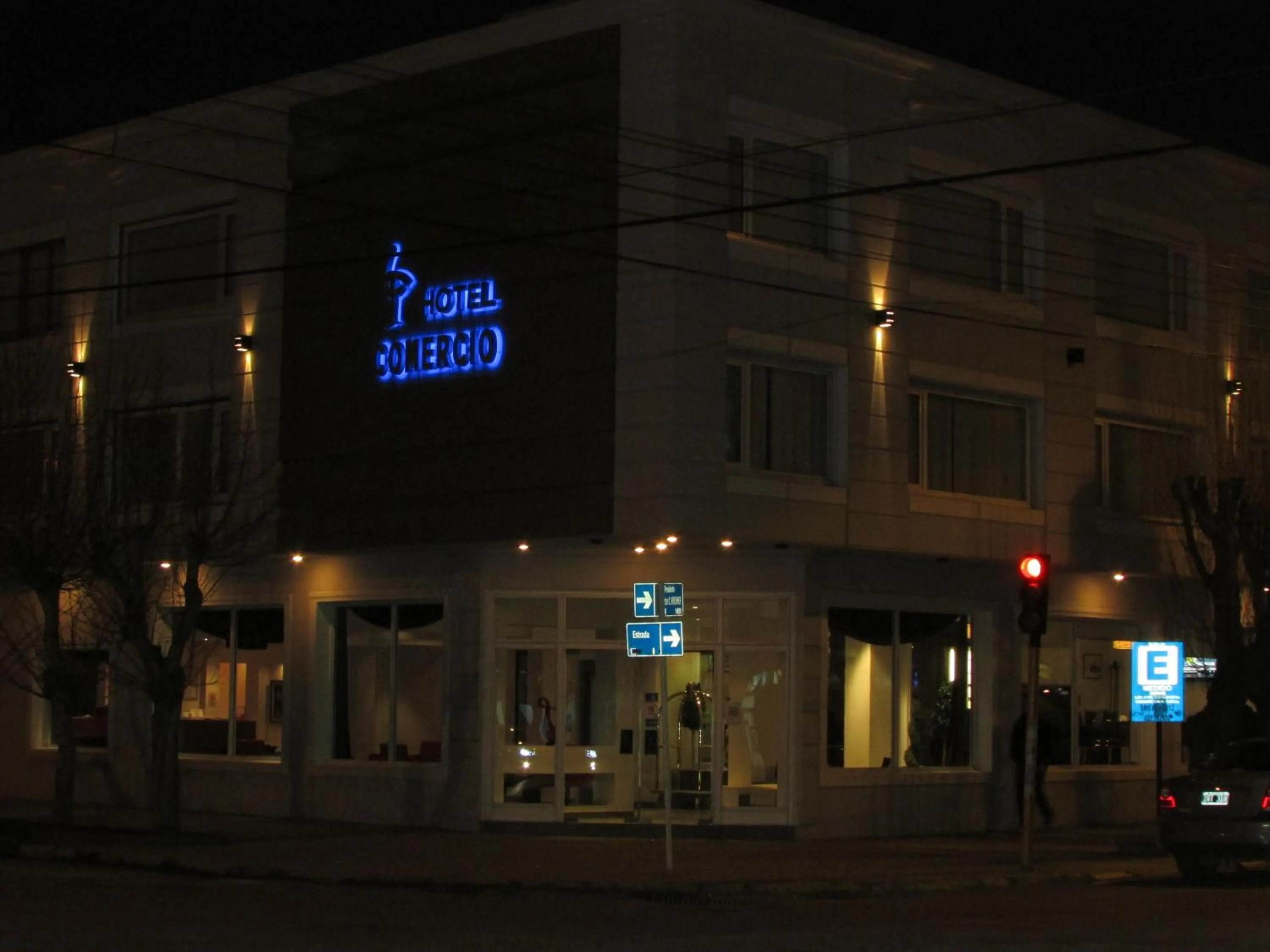 Facade/entrance in Hotel Comercio